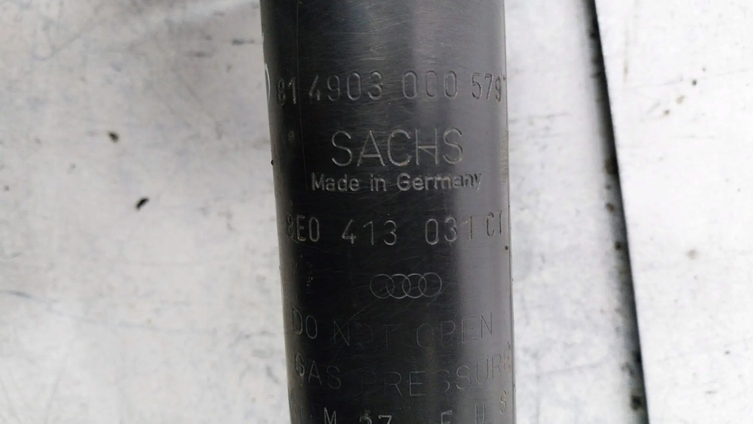 shock absorber McPherson front left 8E0413031CT Audi A4 B7