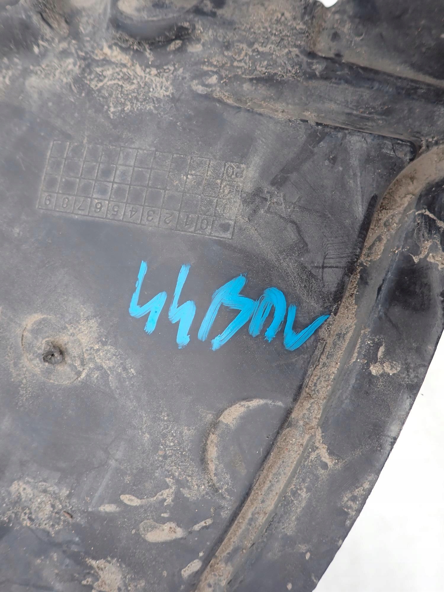 BMW 5 F10 F11 10-17 mudguard front front left