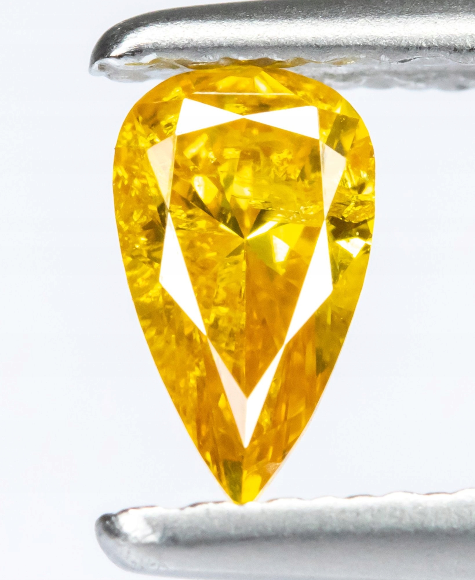 Přírodní diamant 0.17ct Oranžová slza I1 Certifikát Algt