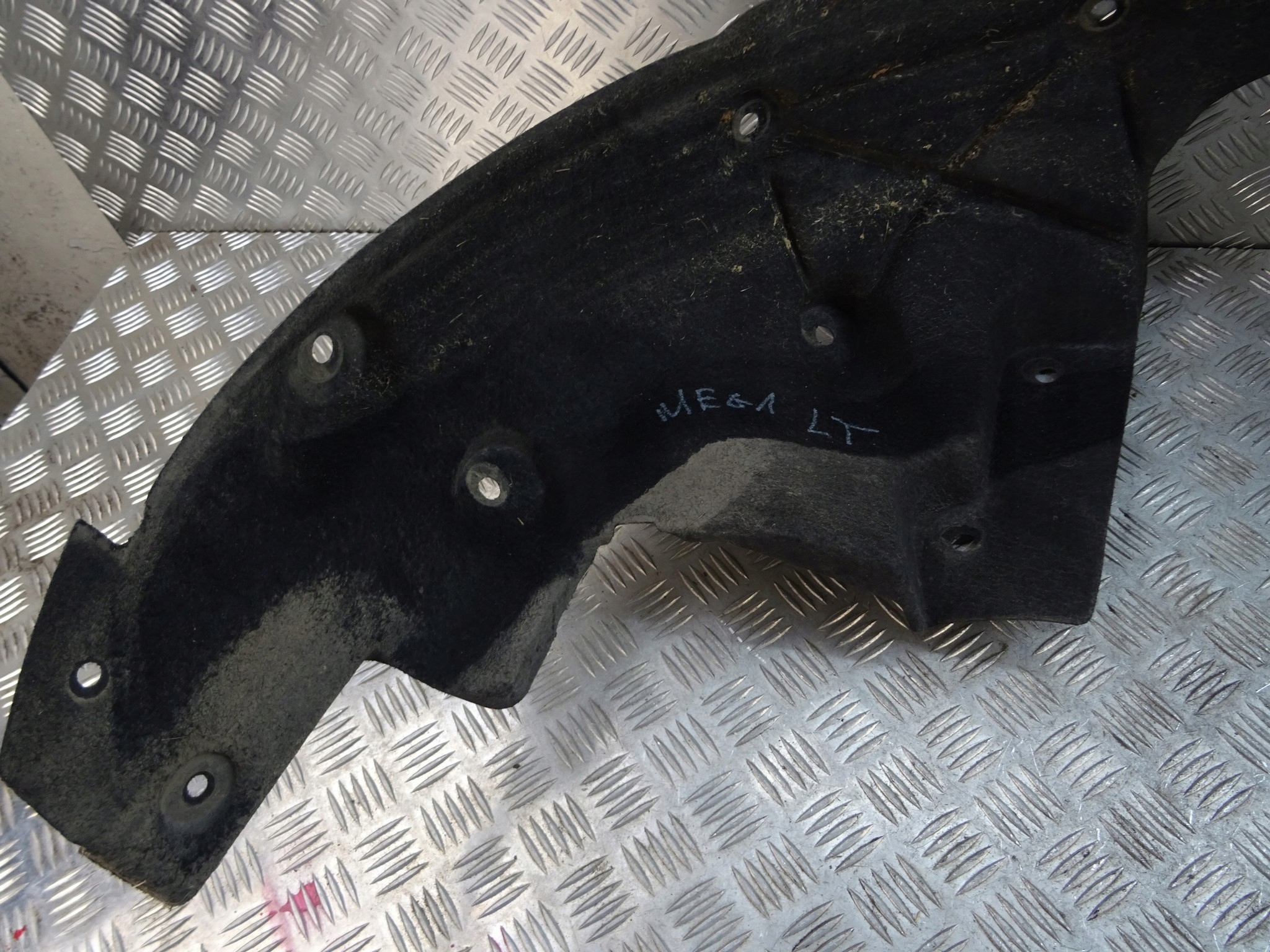 RENAULT MEGANE 5 V E-TECH mudguard left left rear part 767498938R