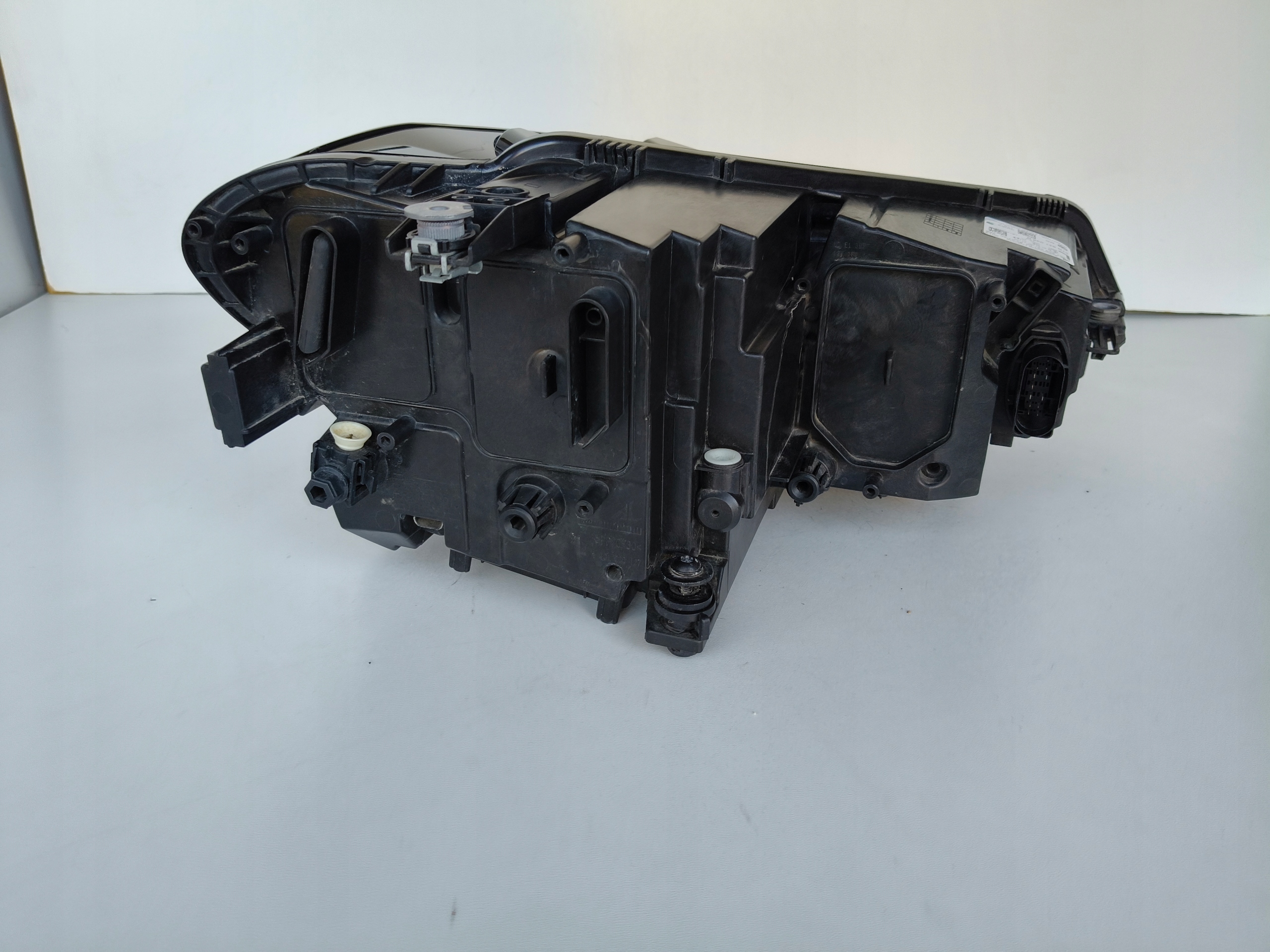 light left REFLEKTOR VW TOURAN 5TA 16- FULL LED