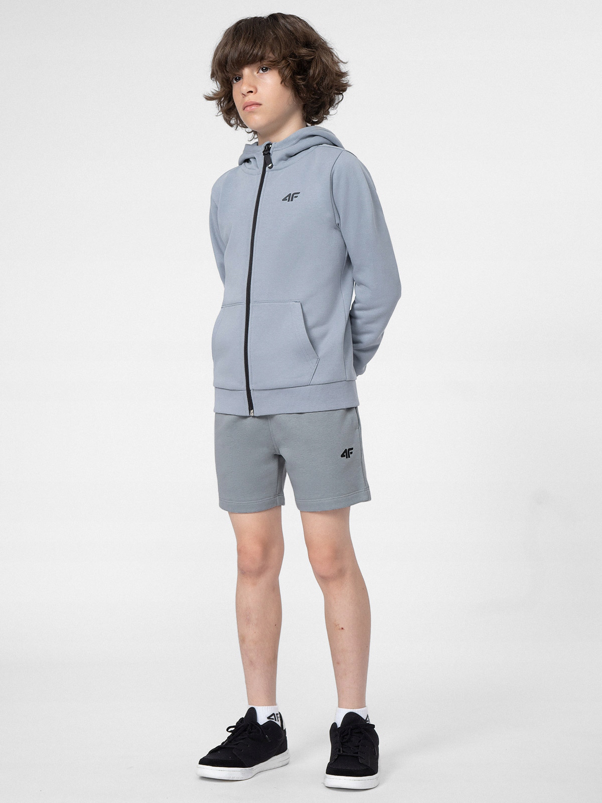 SPODENKI CHŁOPIĘCE 4F DRESOWE SZORTY TSHOM048 158 Marka 4F