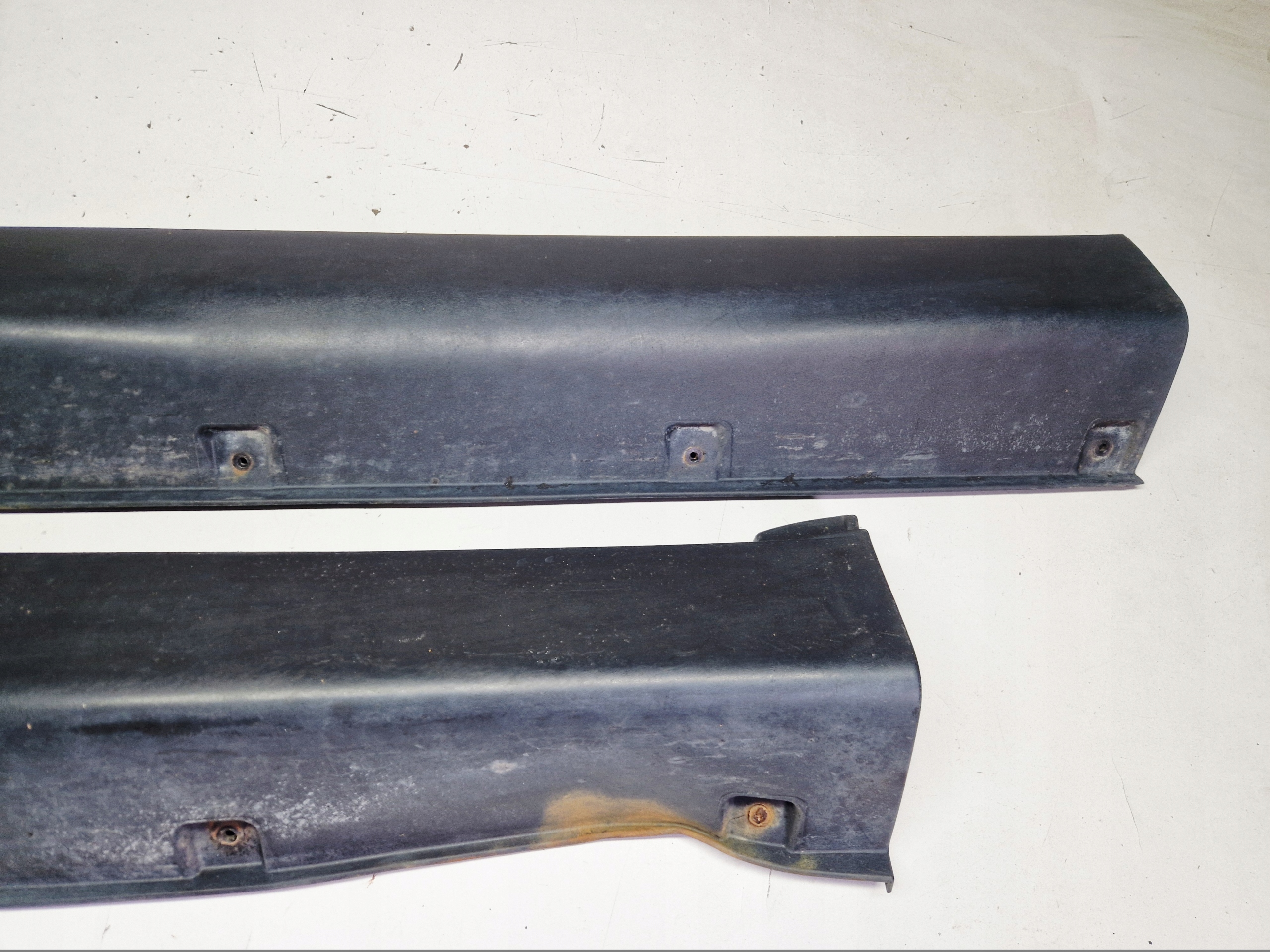 SSANGYONG ACTYON moulding threshold threshold left 79577-31000 79557-31000