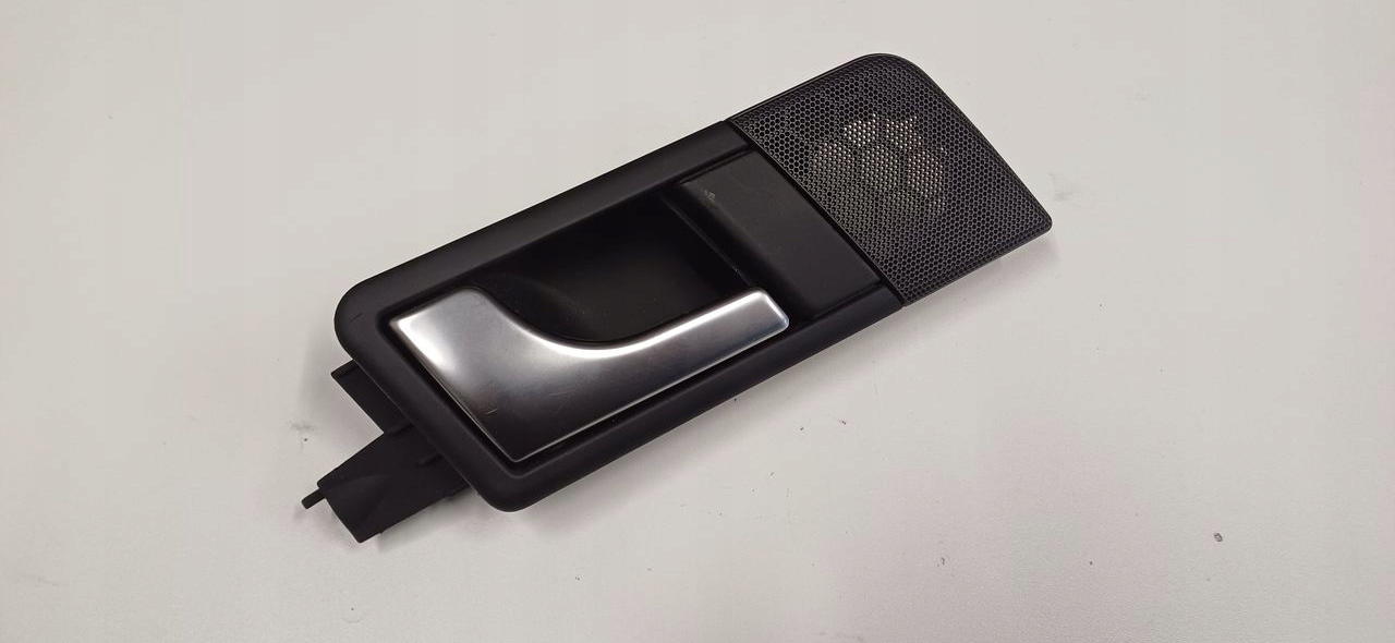 Audi A2 99-05 ручка левая двери внутренняя черный