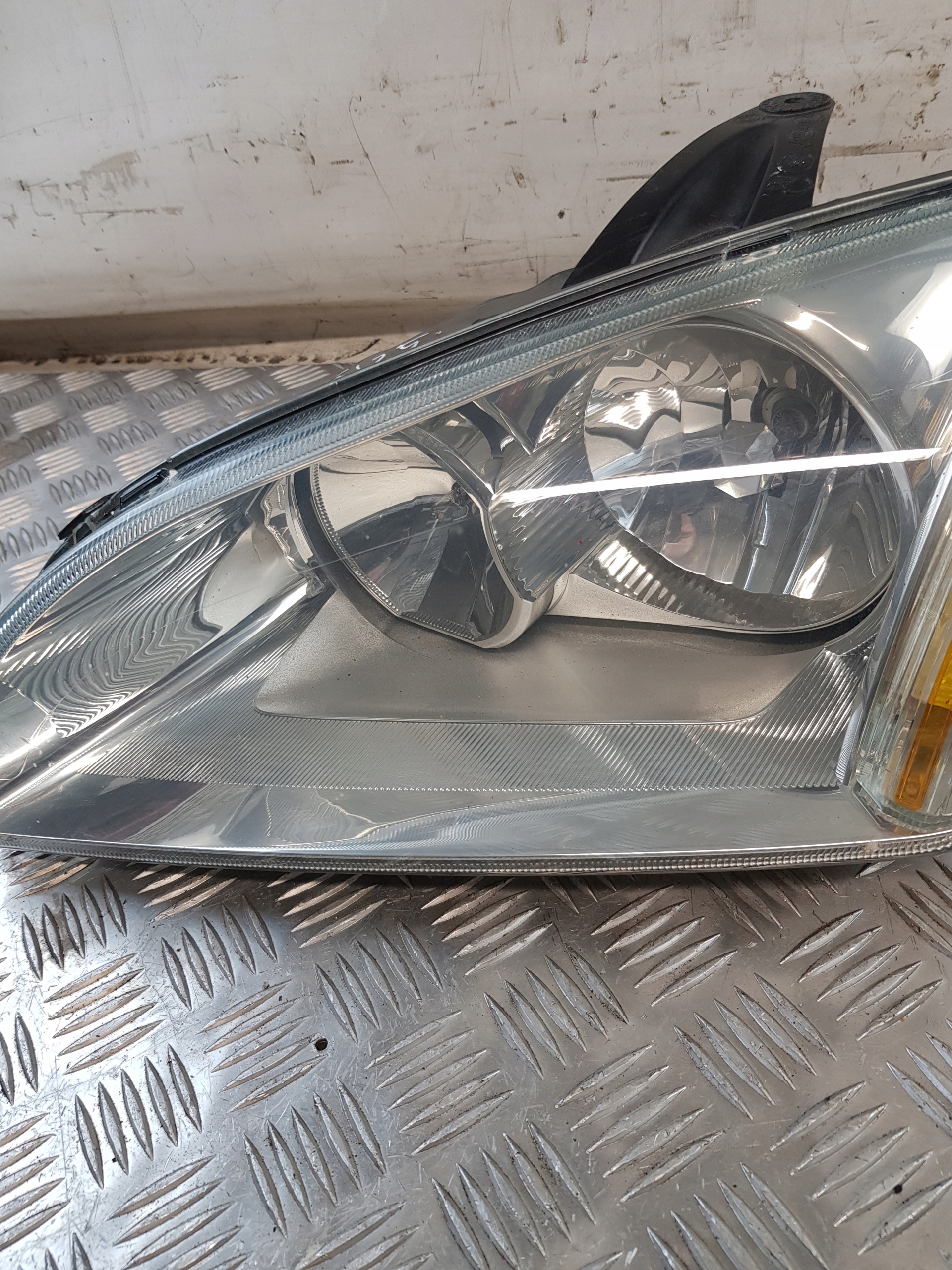 light left front 4M51-13K060-BA FORD FOCUS MK2 EUROPA