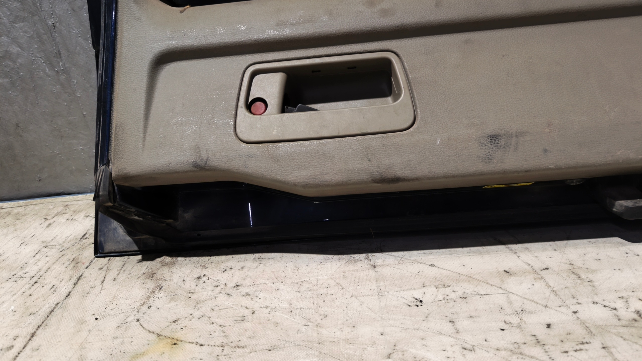 trunk door boot VOLVO CX90 and 2003r K: 41700