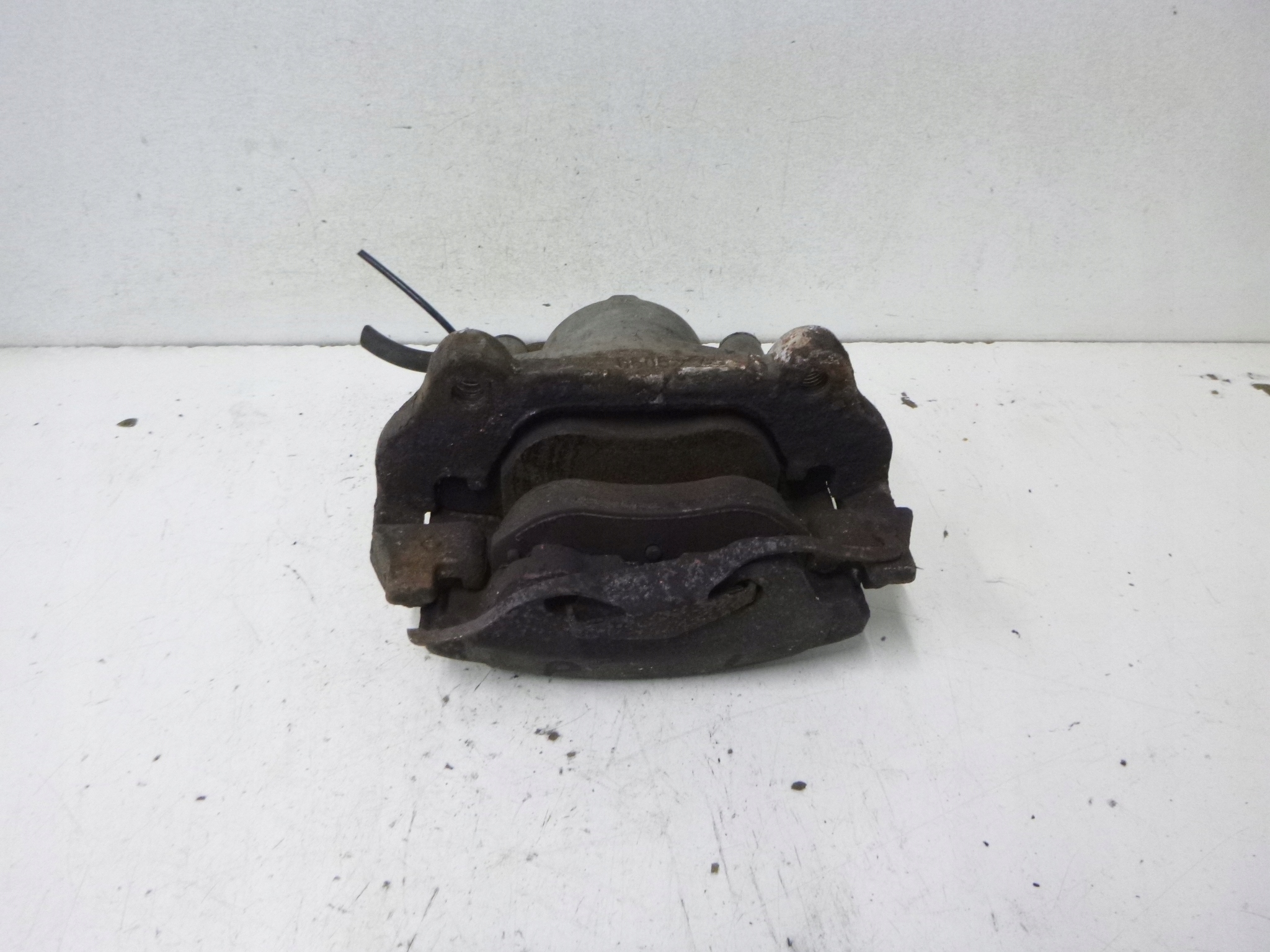 caliper brake front Opel Signum 2.2 03r.