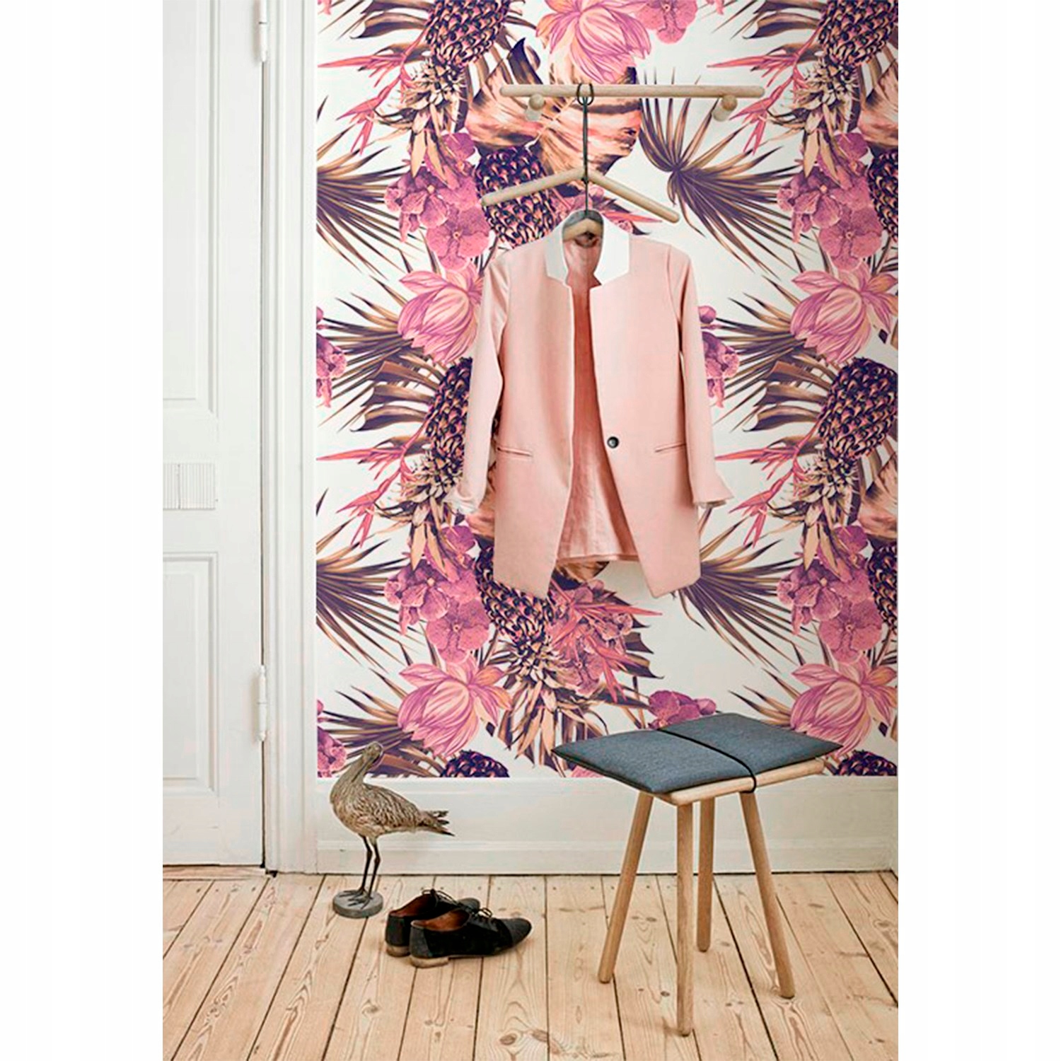 

Tapeta ścienna Tropikalny różowy ananas 250x250 cm