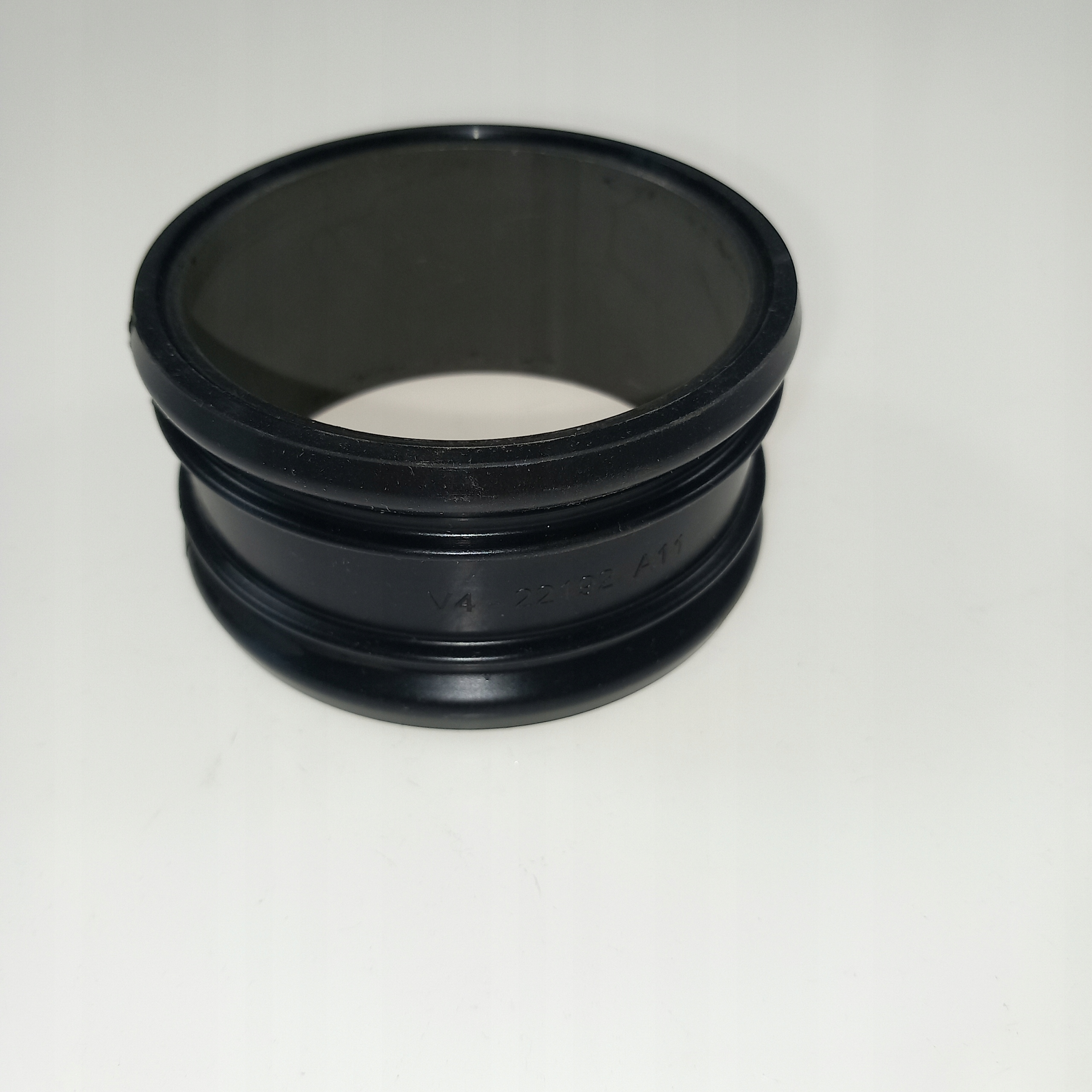 ШЛАНГ МУФТА ВОДЯНОГО НАСОСА DAF OE 1863980