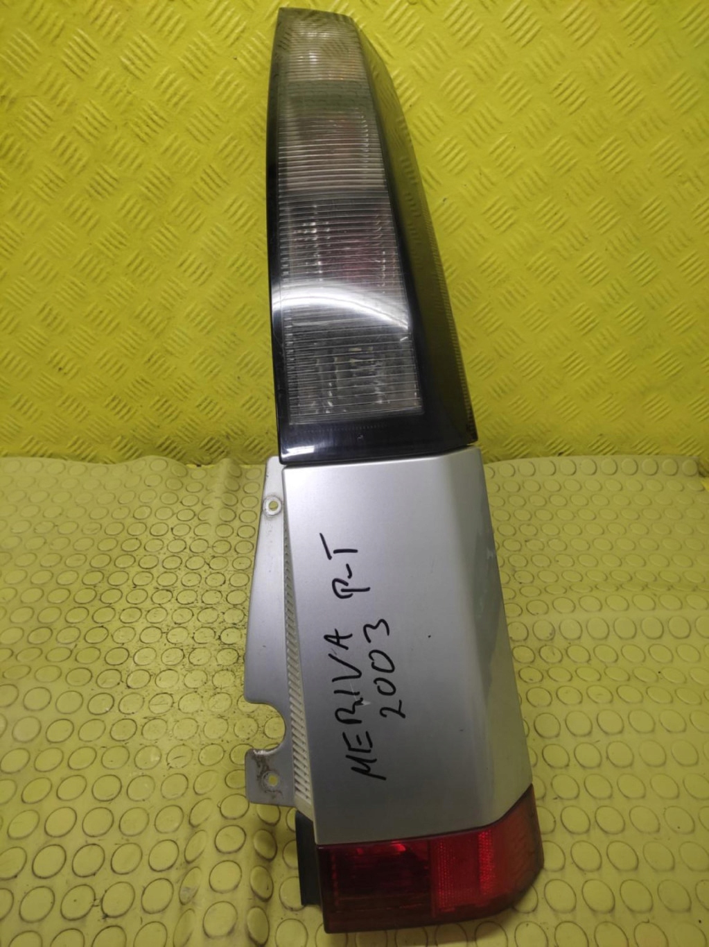 OPEL MERIVA A light right rear part 93295363