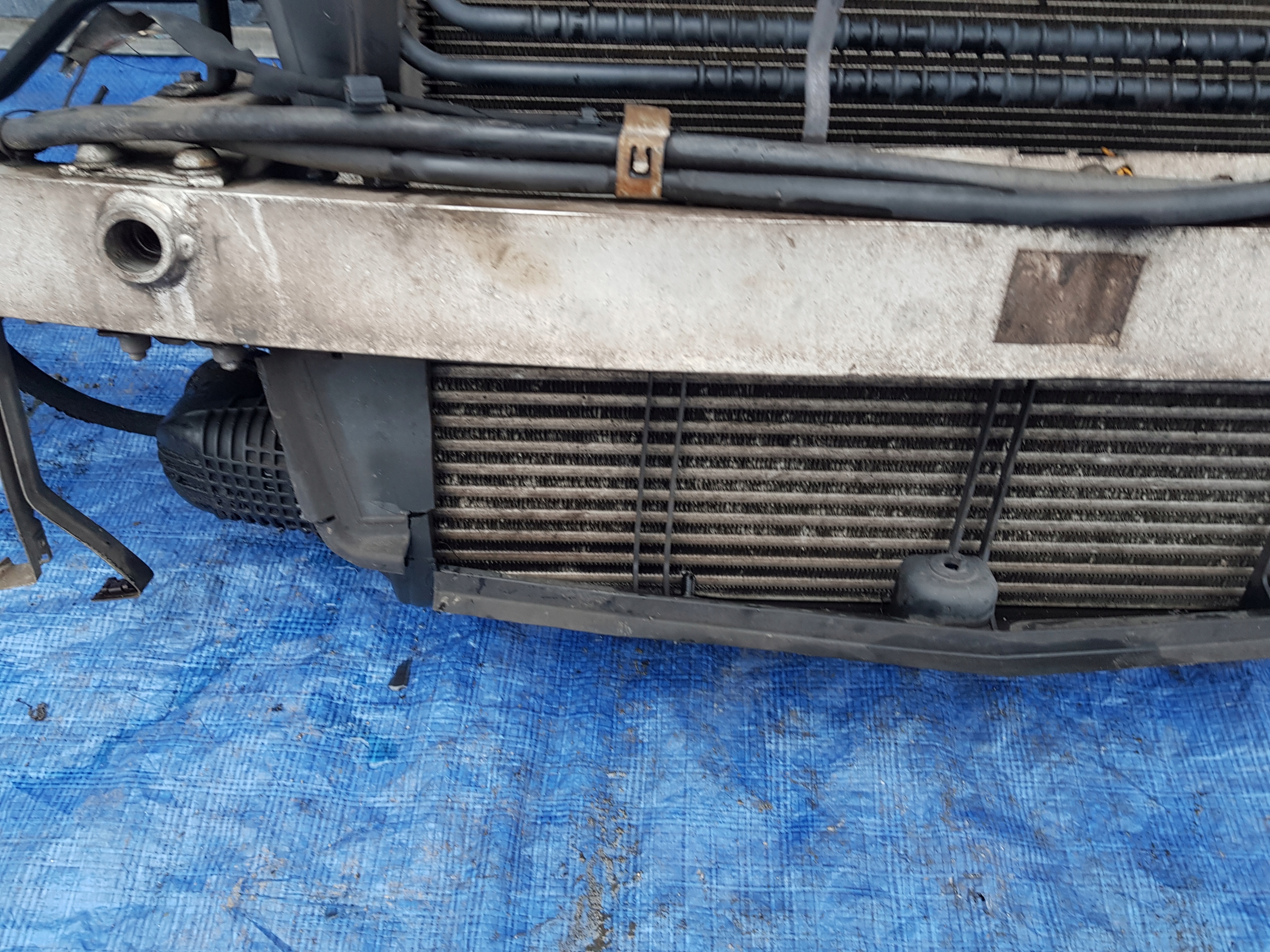 support panel for radiators radiator MERCEDES W207 2.2 CDI AUTOMAT