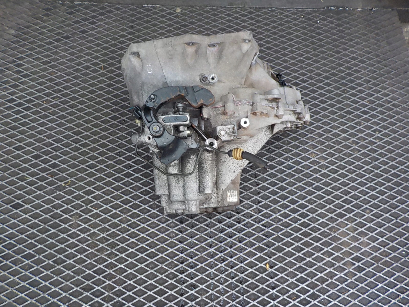 FORD FOCUS III MK3 1.6 TDCI getriebe AV6R7002GH