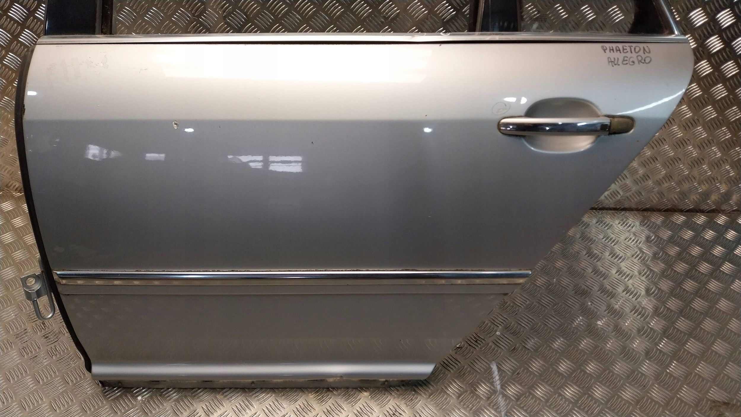 door rear part left VW PHAETON 02
