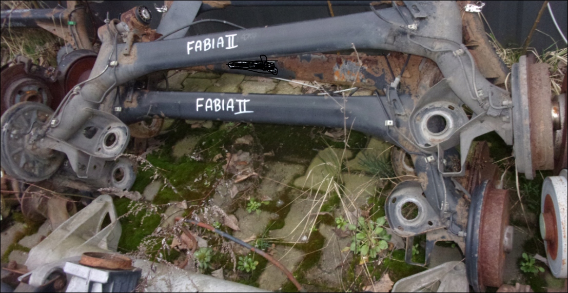 OŚ TYŁ BELKA ZAWIESZENIA SKODA FABIA II