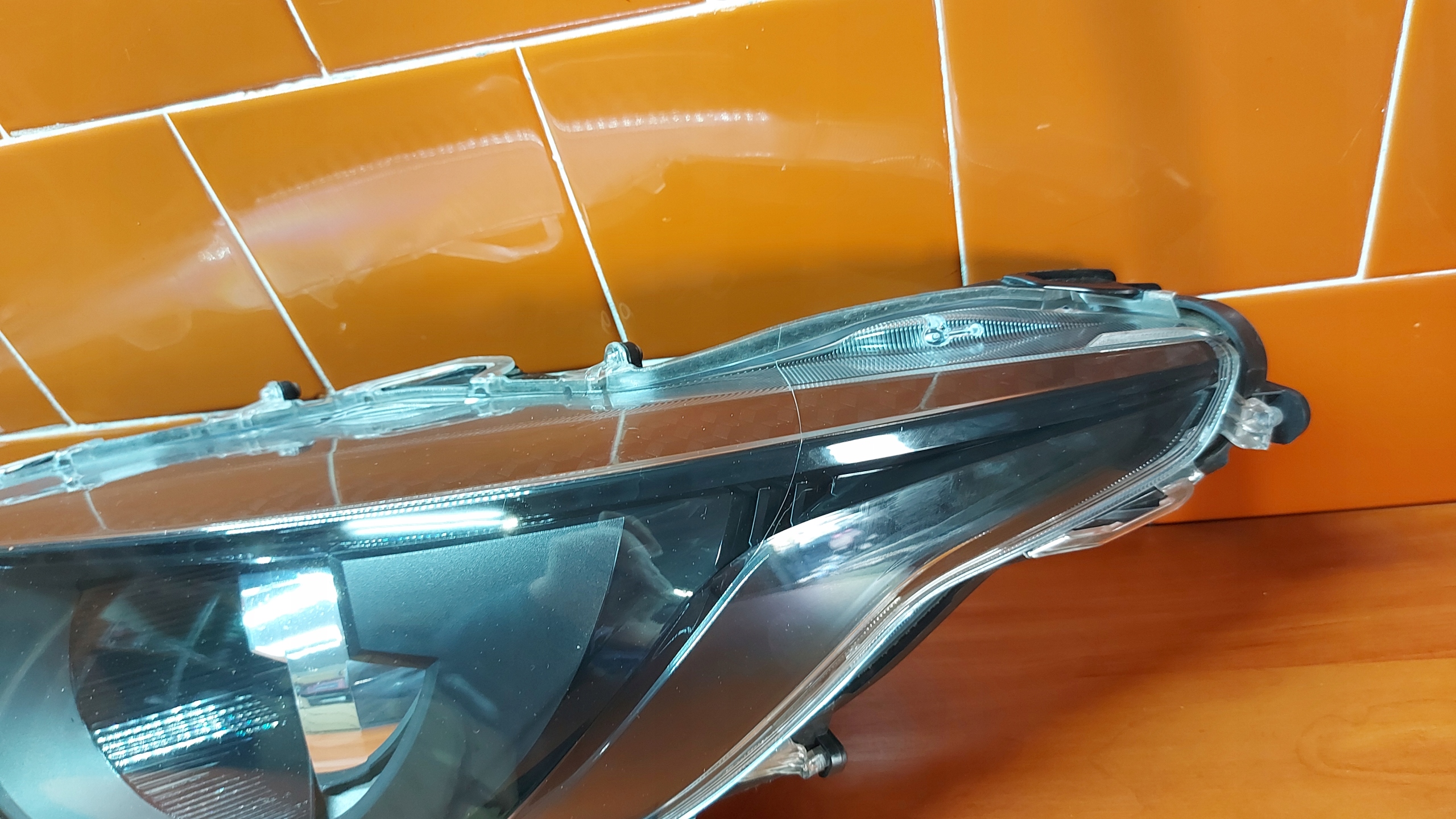 REFLEKTOR light left left front front TOYOTA YARIS IV 20