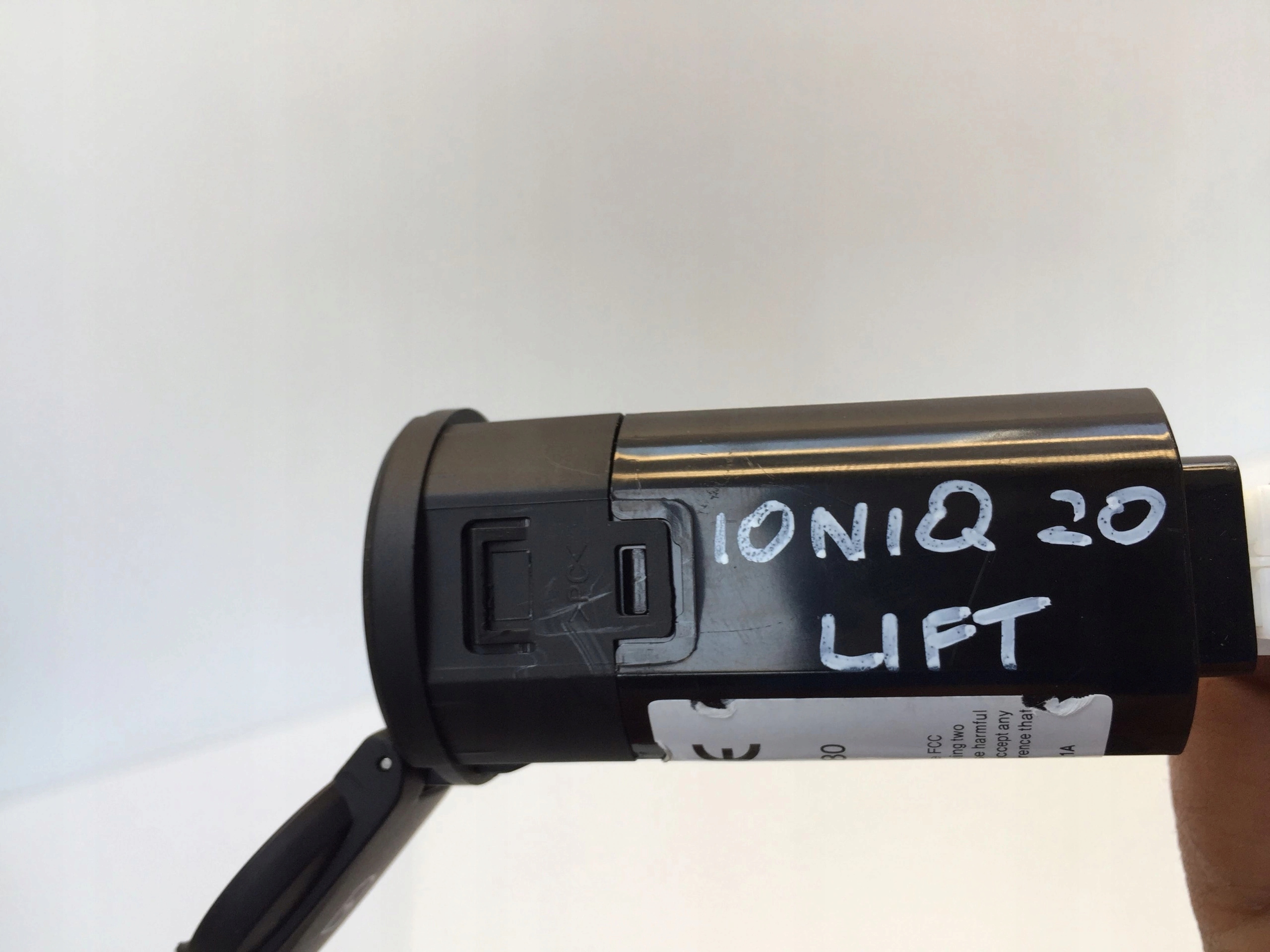 HYUNDAI IONIQ 2020 LIFT GNIAZDO LADOWANIA USB Part number 96125 G2000