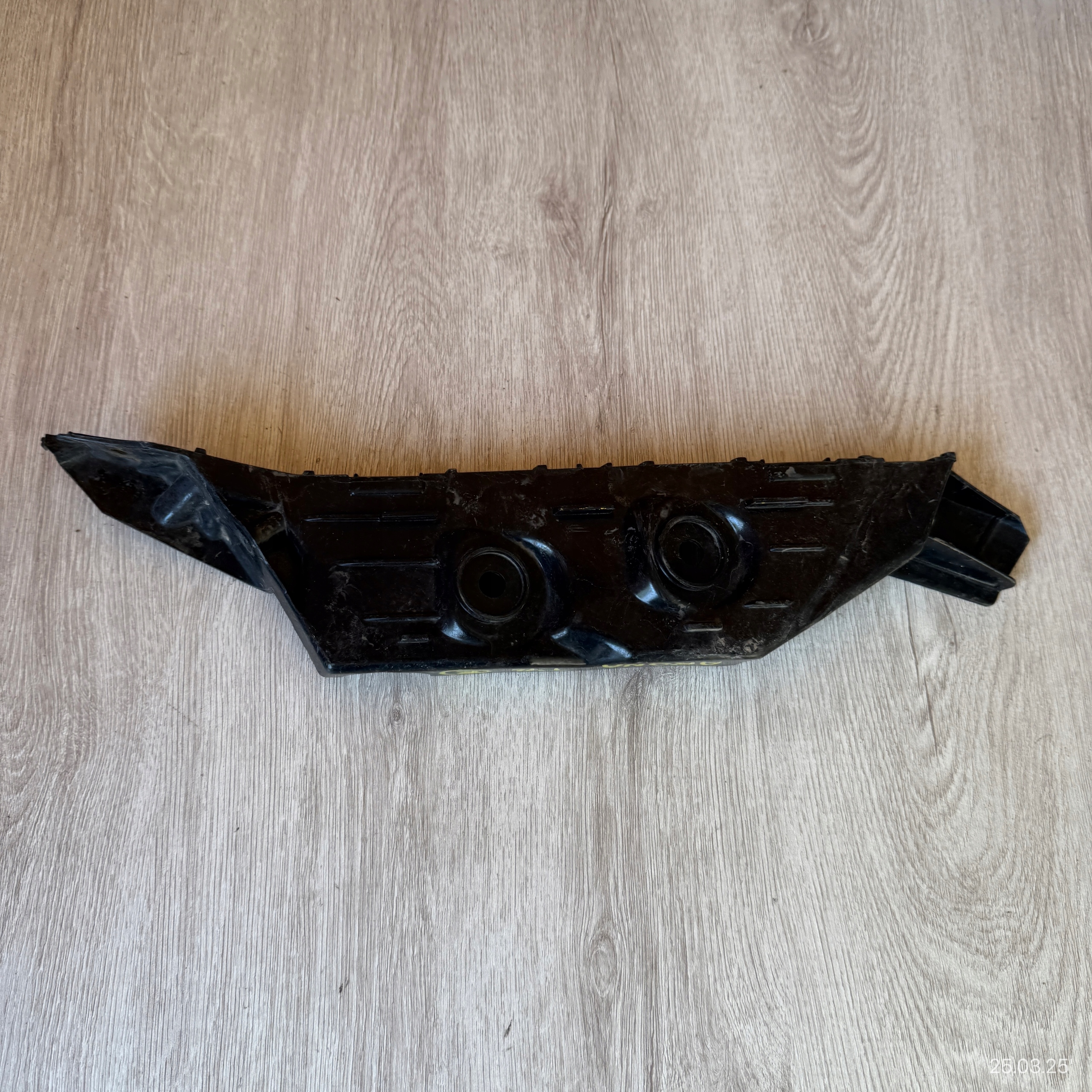 bumper bracket rear right SEAT ARONA 6F9807394B