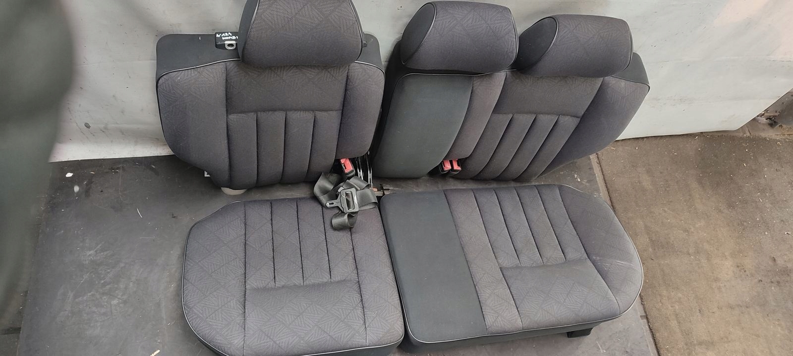 Sitz Sitze komplet 7 osob Mercedes W124 2,2