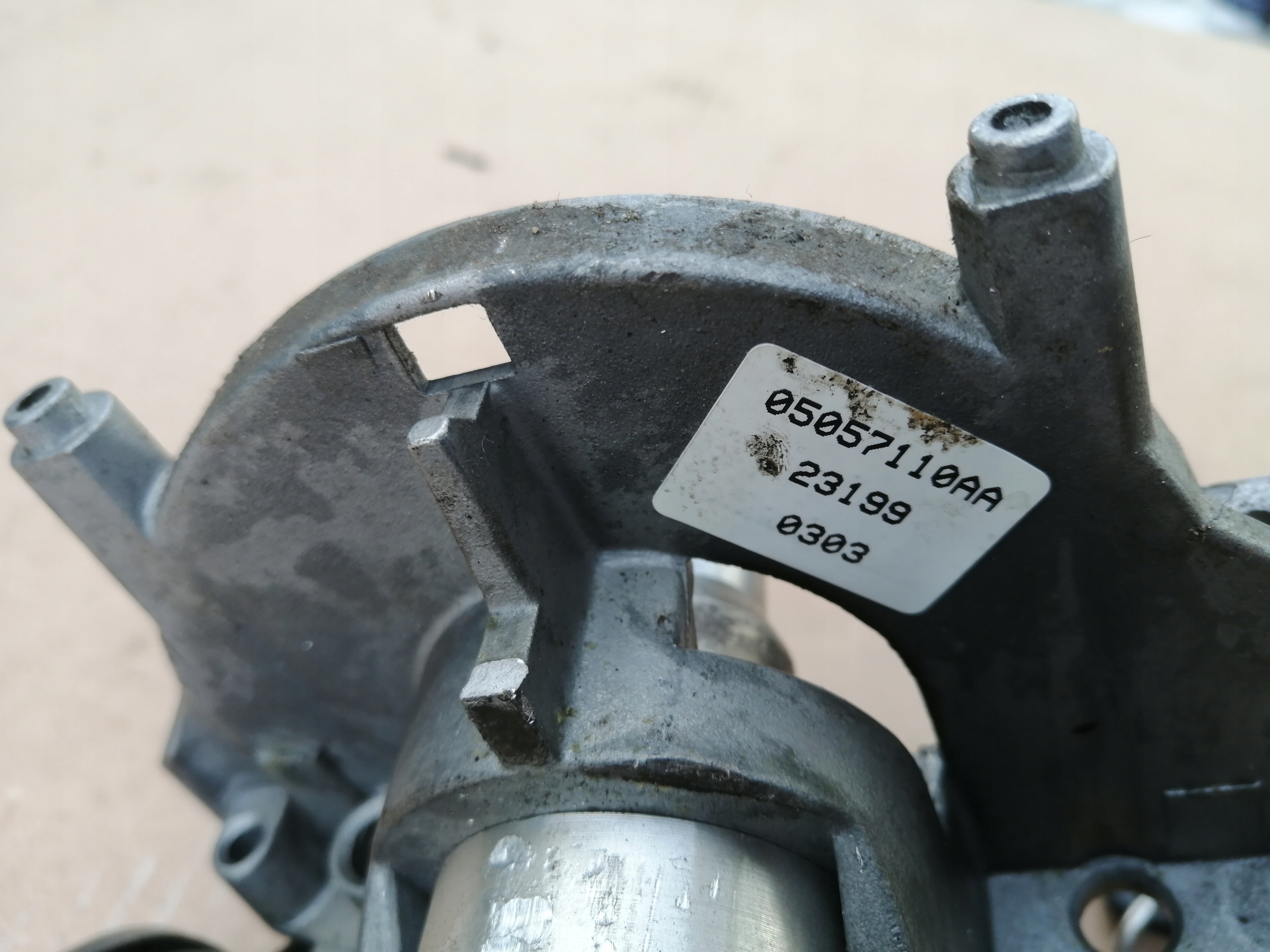 liberty　0710 Stacyjka kolumna kierownicza Jeep Liberty Cherokee KJ Europa