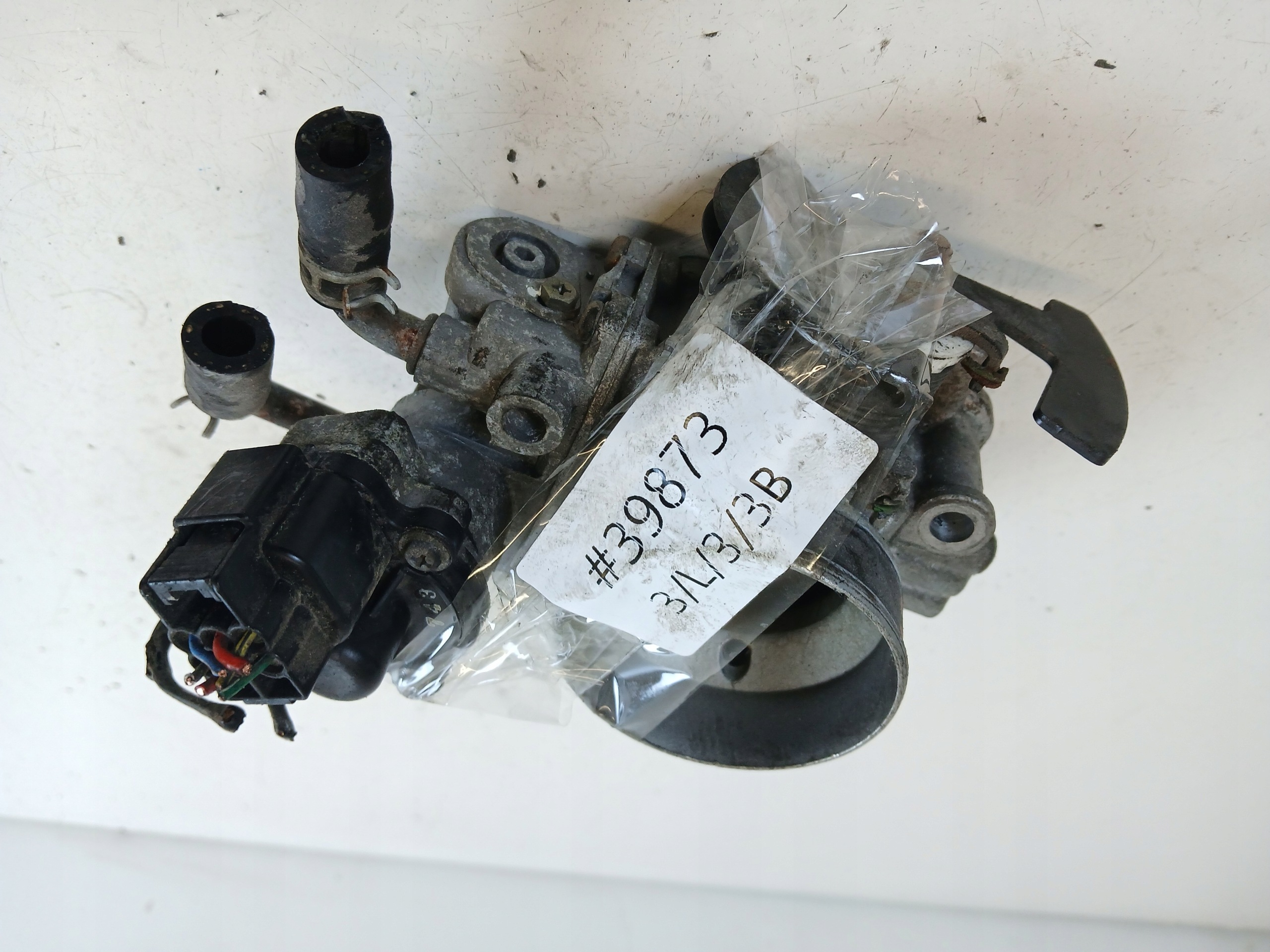MITSUBISHI COLT VI 1.6 throttle flap