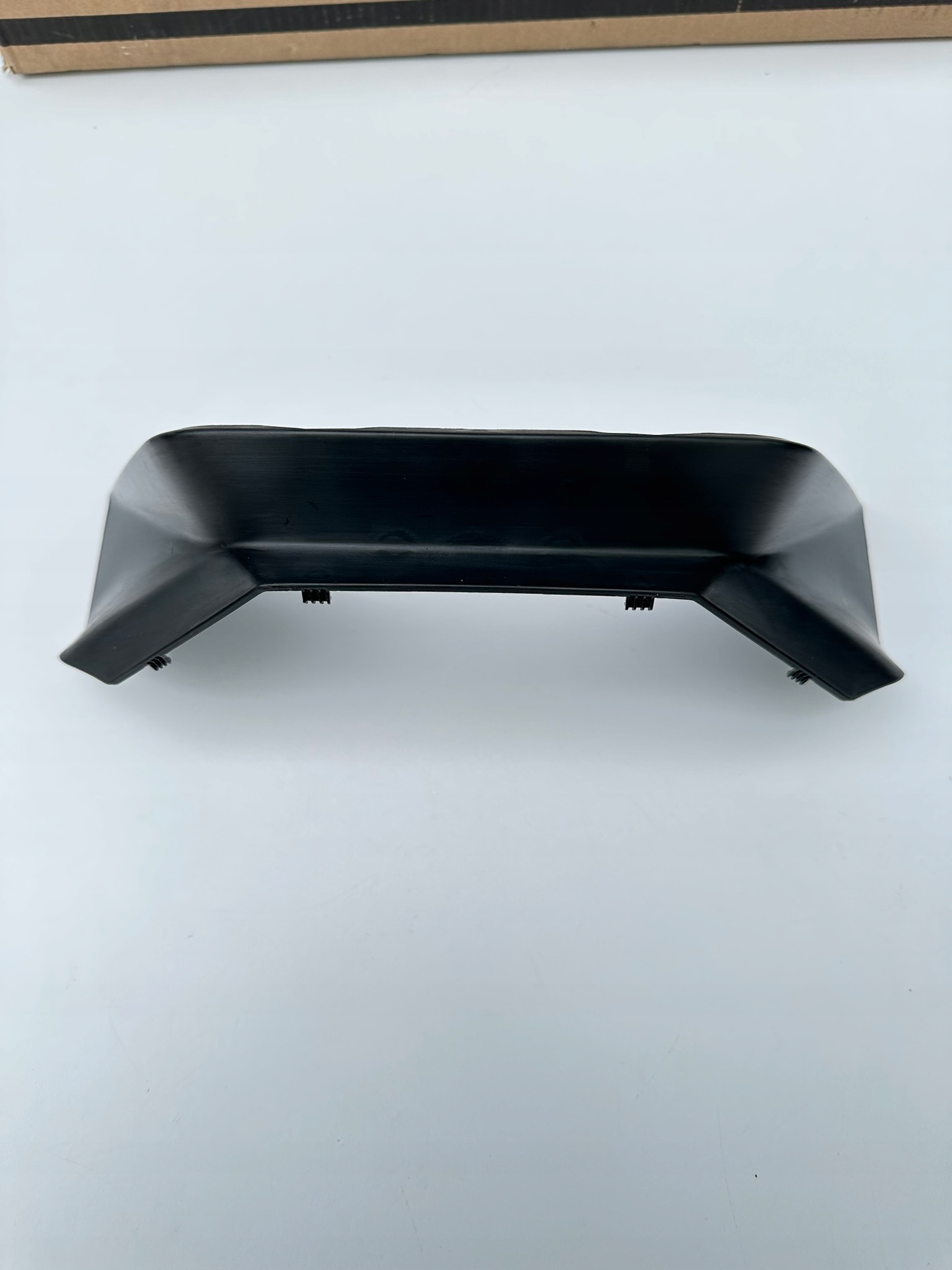 Aprilia Tuareg spodná krytka pod reflektorom spojler 2021+ Nová Oe