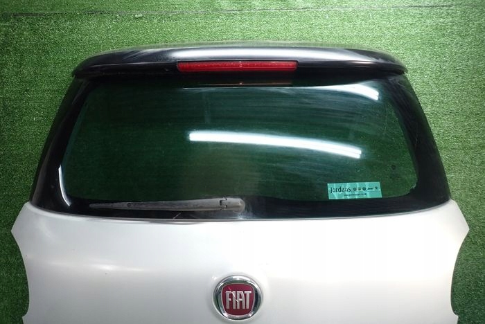 FIAT 500L XL boot doors rear part