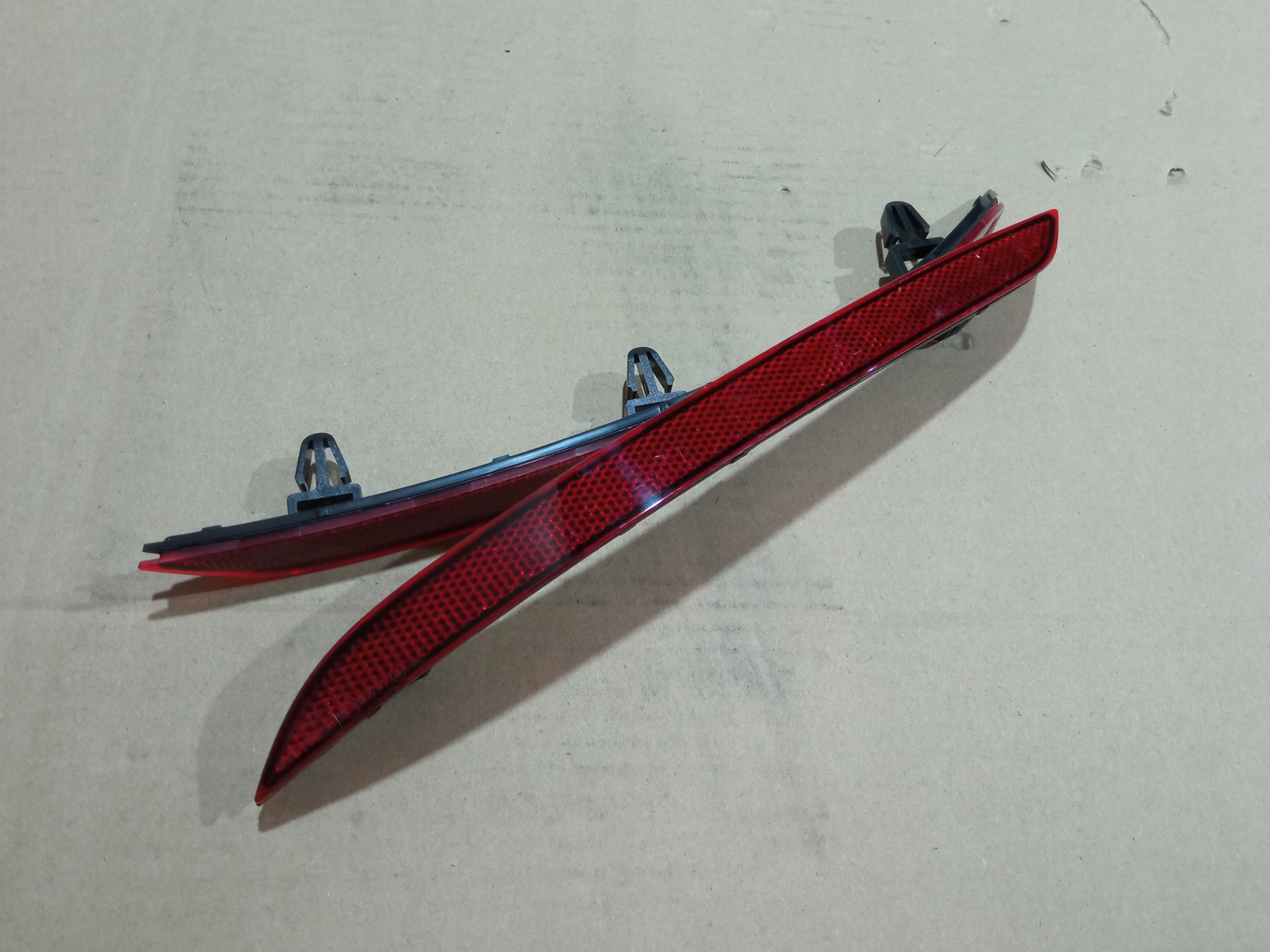 ВІДБИВАЧ БАМПЕРА VW GOLF VIII 5H0945105 5H0945106