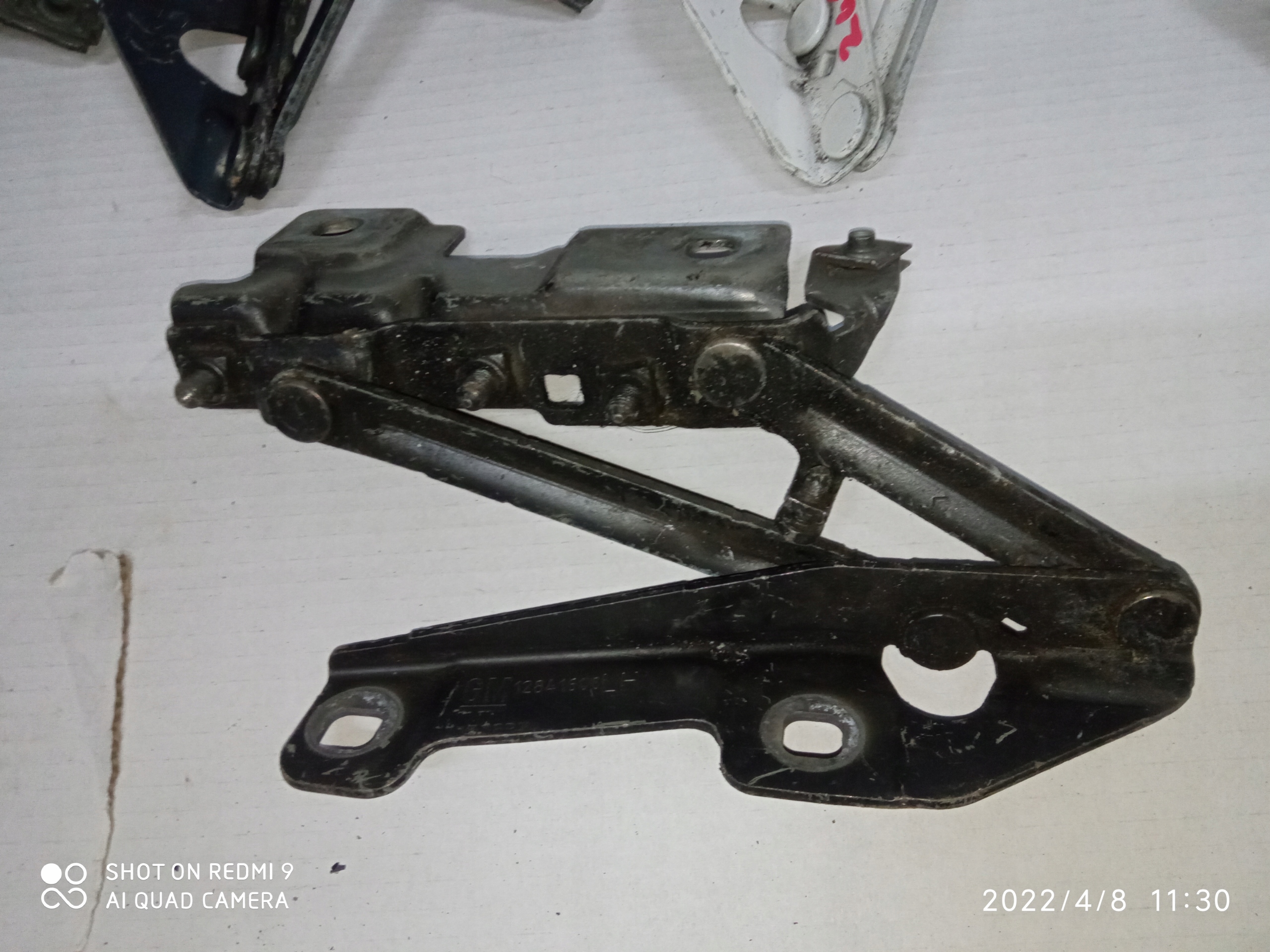 OPEL INSIGNIA A hinge bonnets left