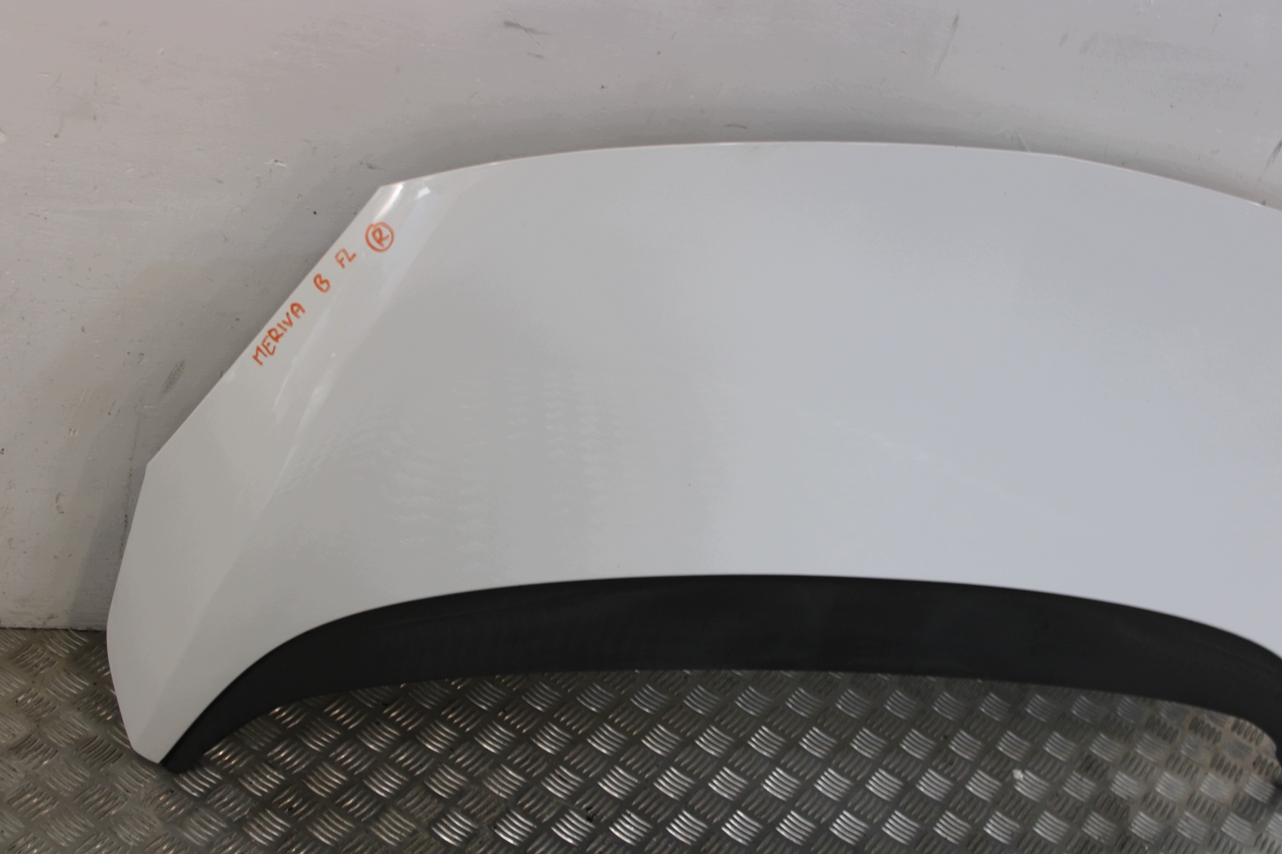 capot complète OPEL MERIVA B LIFT