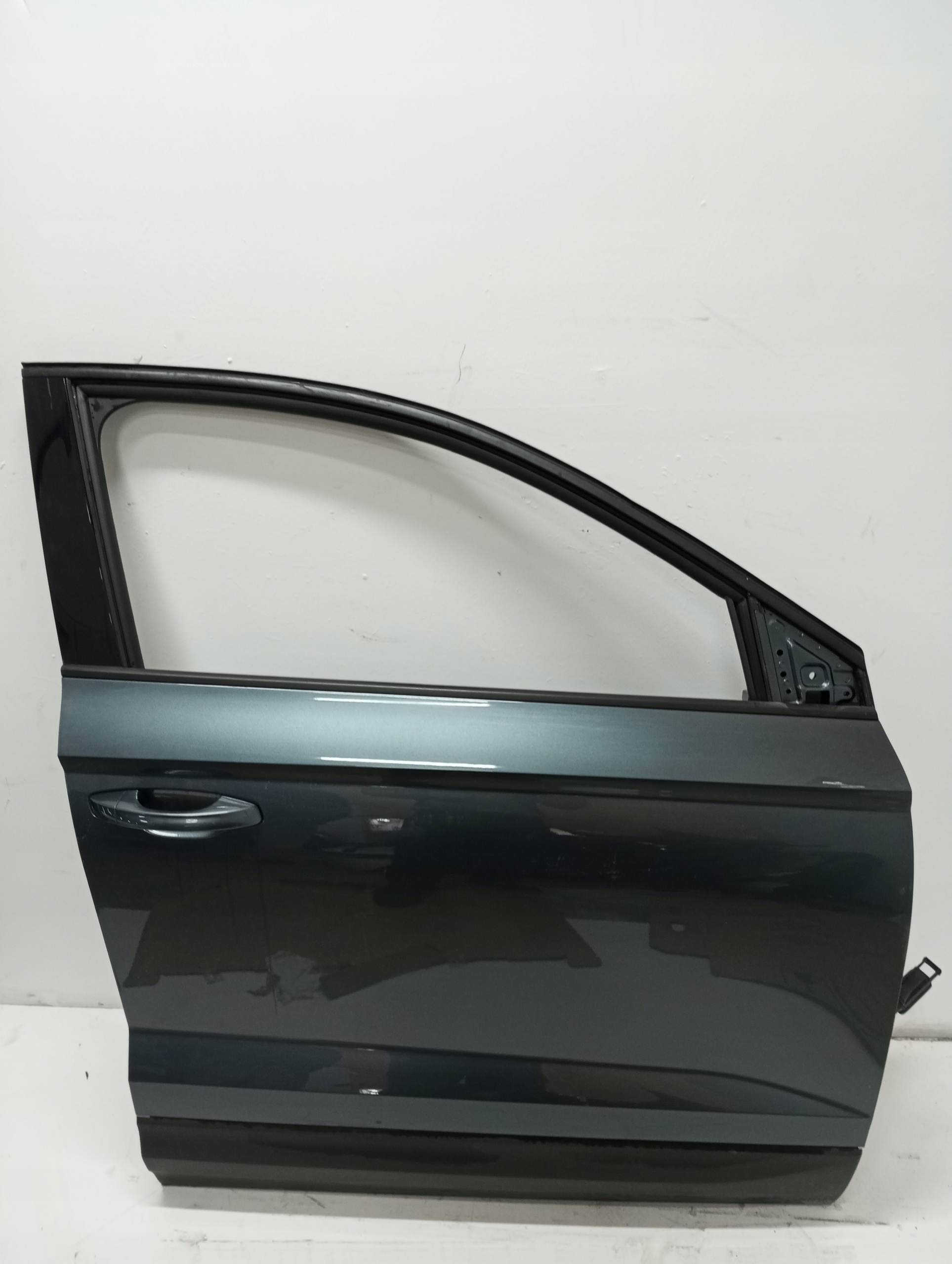 door right front SKODA KAROQ 19R