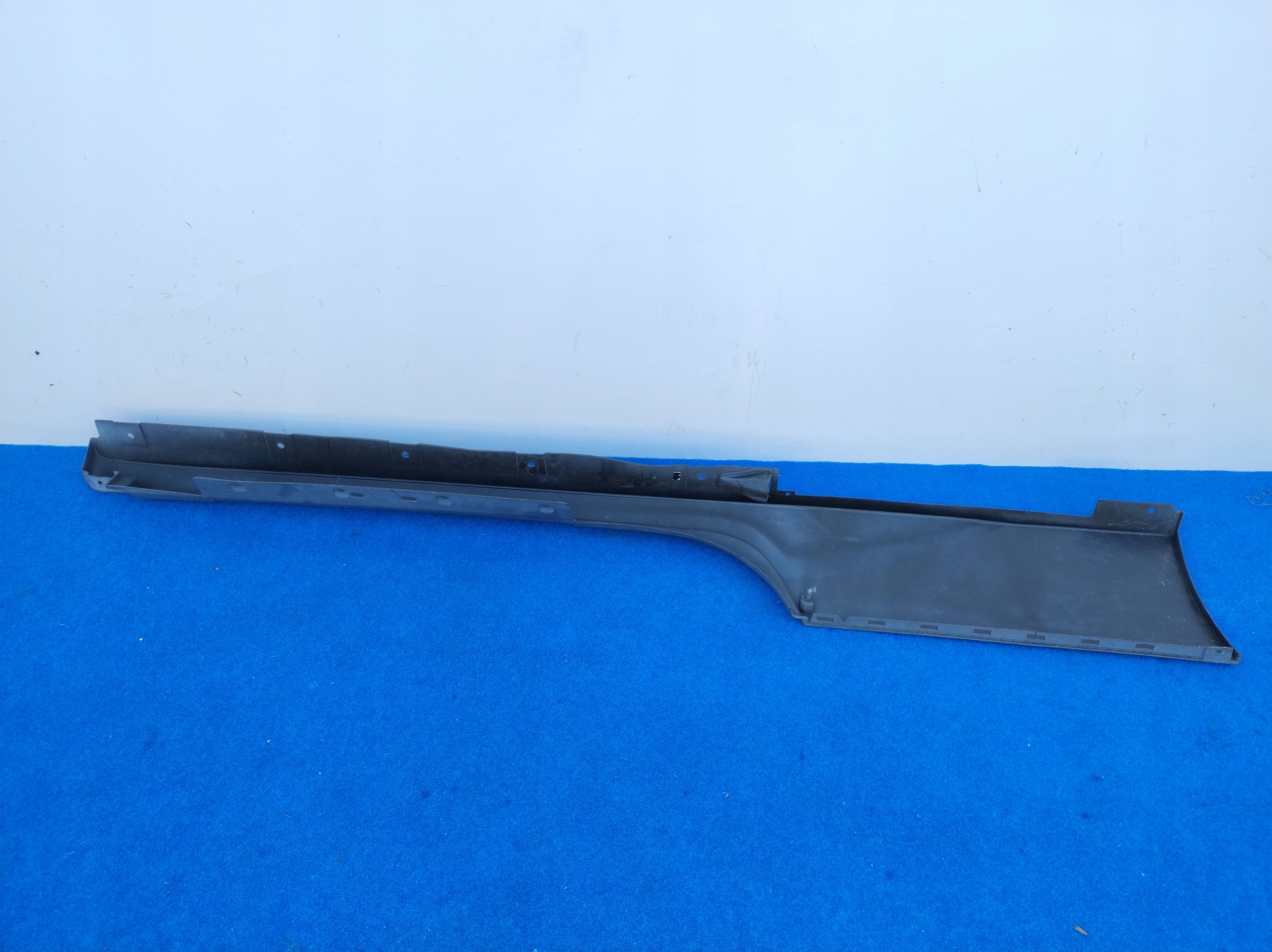 FERRARI ITALIA 458 left moulding threshold threshold 81361900 C430
