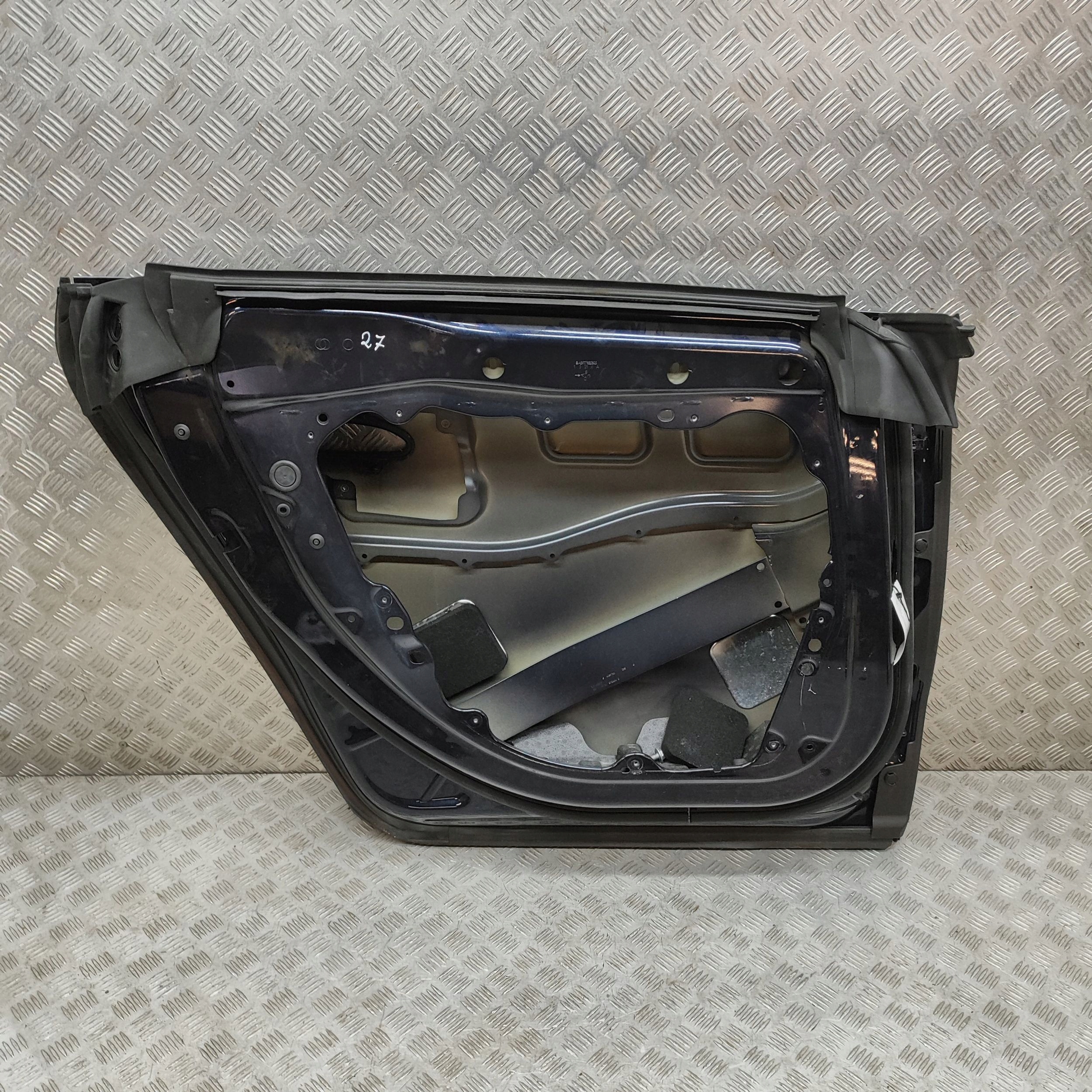 Mercedes-Benz EQS V297 2022 Lewa strona Drzwi tylne Strona zabudowy przód - lewa