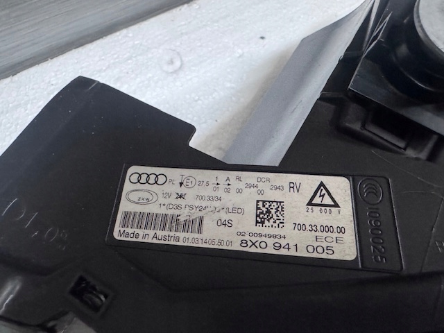 lights Audi A1 8X 2014 Bi Xenon Led left right