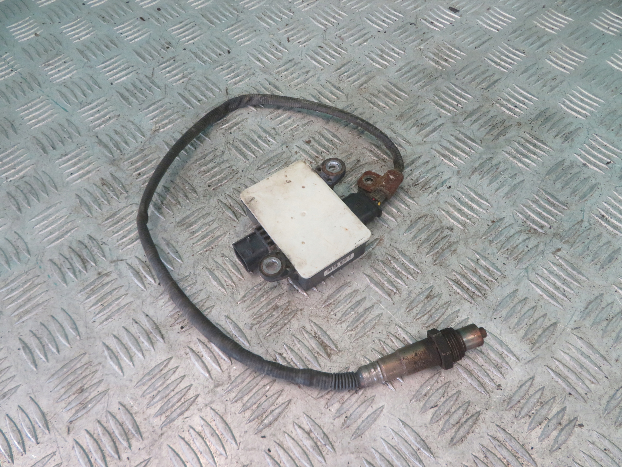 SONDA LAMBDA MITSUBISHI CANER FUSO 3.0 20R ME230408 0281006671