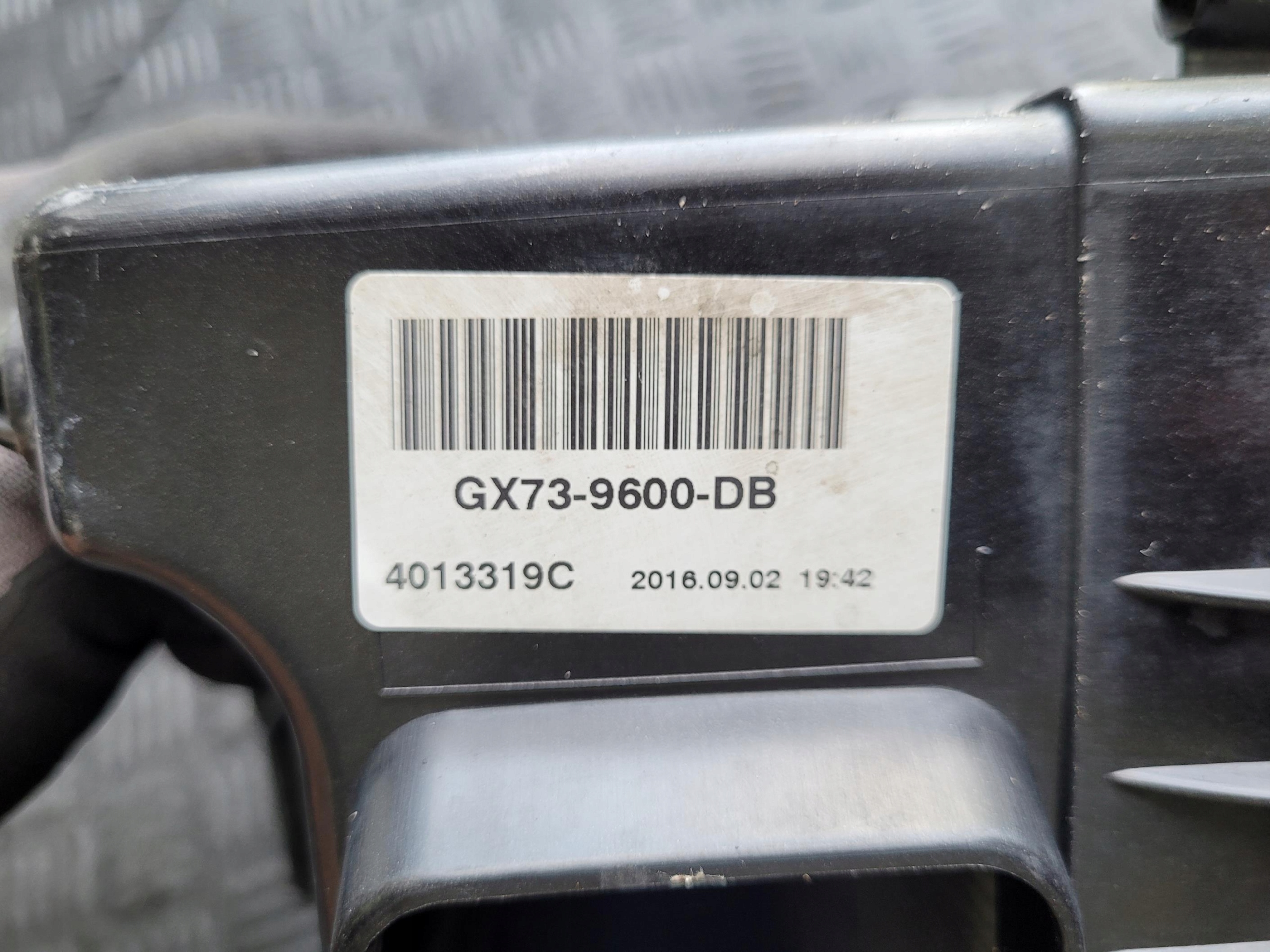 Gehäuse filter luft Luftmassenmesser JAGUAR F-PACE X761 2.0 D