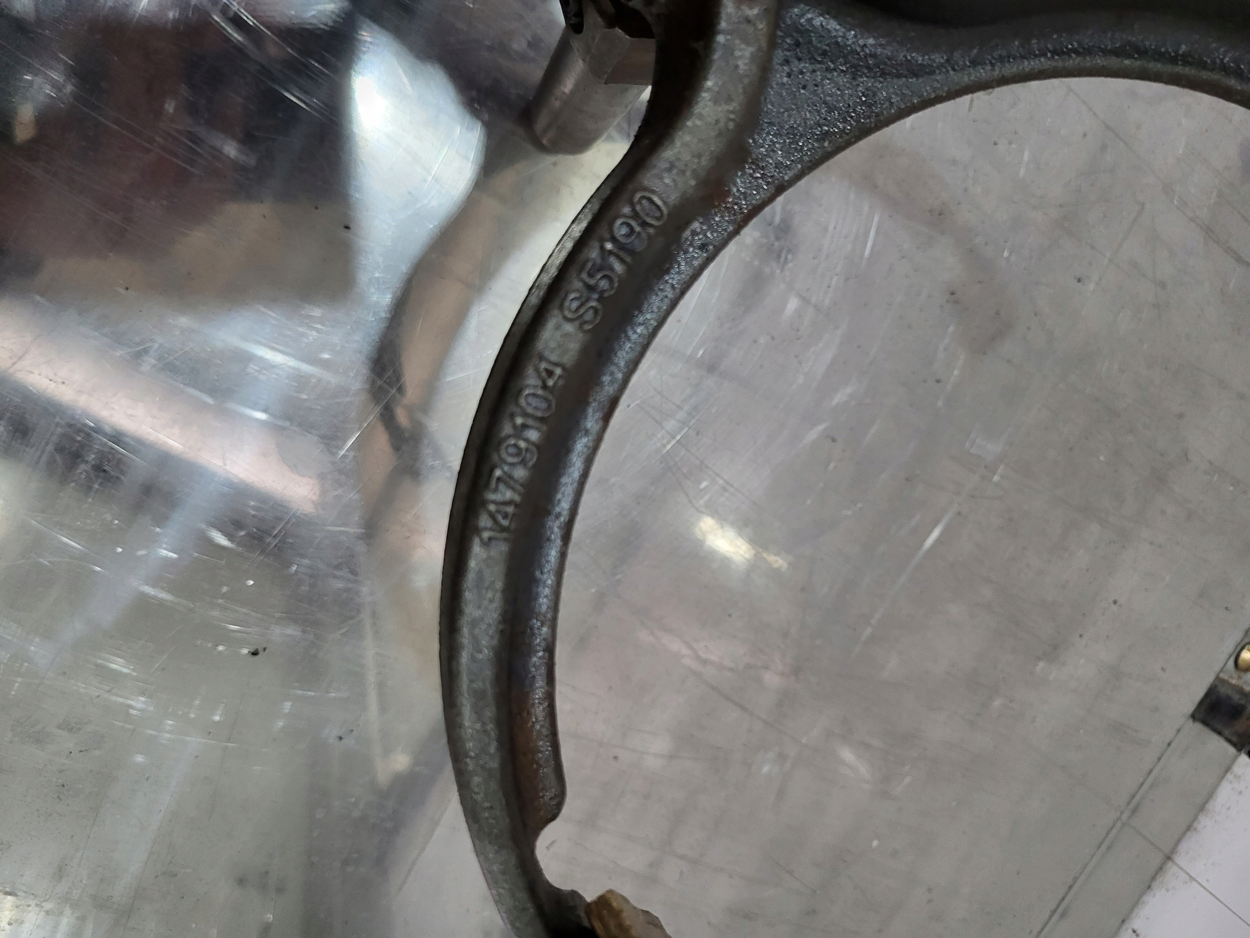 Widełki Przesuwka Skrzyni GRS925R Scania R 1479104 Jakość części (zgodnie z GVO) O - oryginał z logo producenta pojazdu (OE)