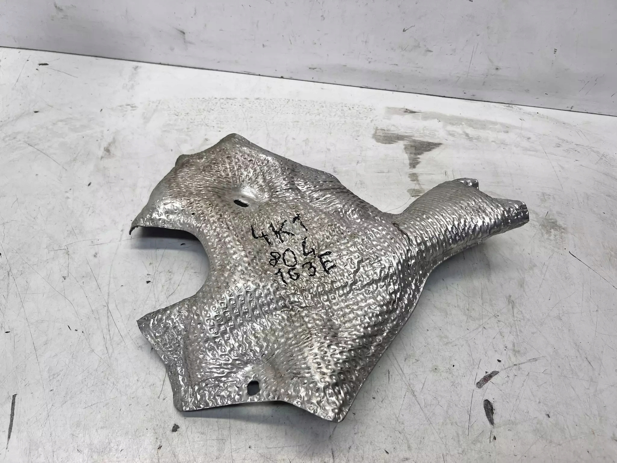 cover TERMICZNA TUNELU left AUDI A6 C8 4K1804163E