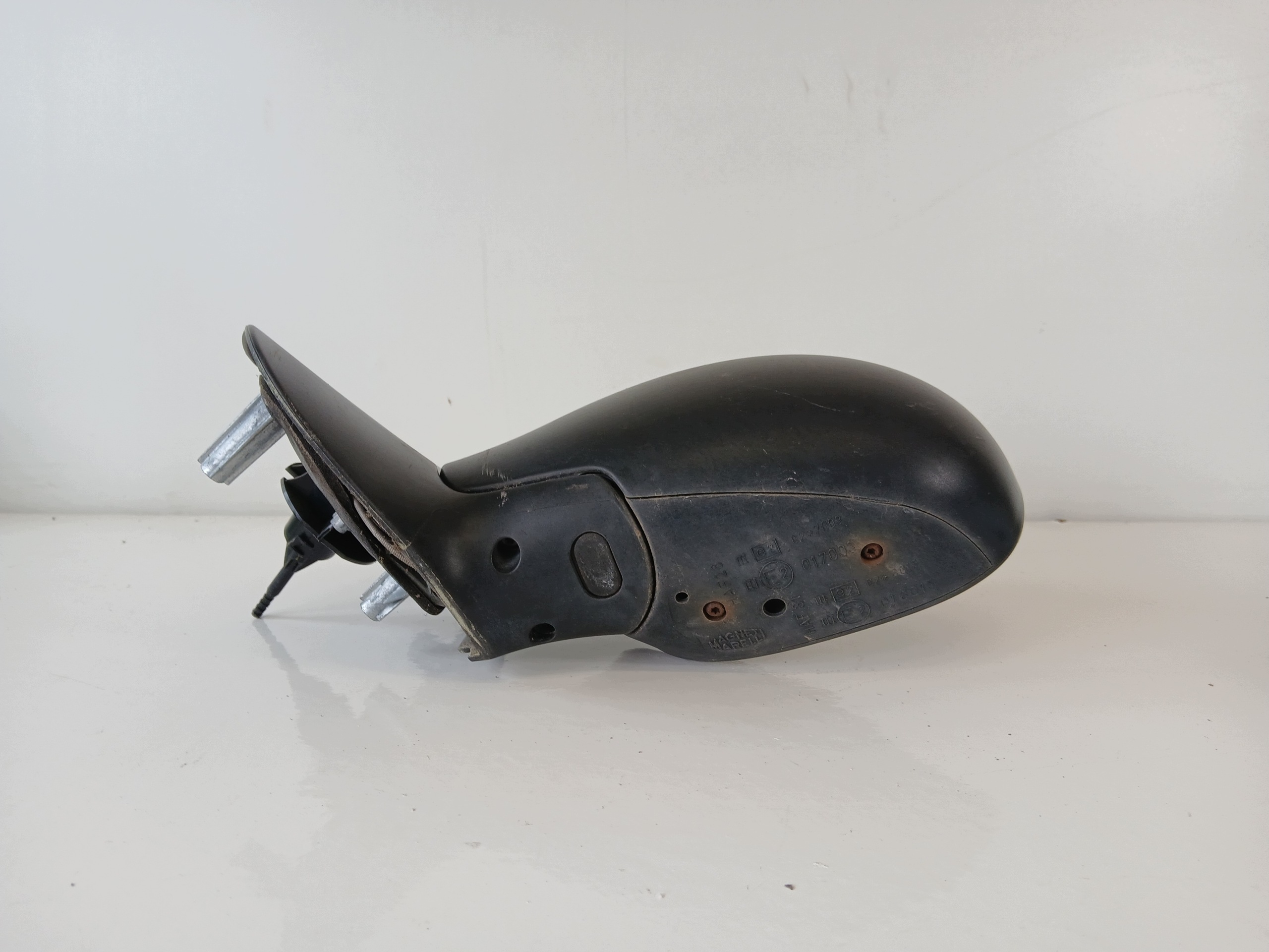 PEUGEOT 206 mirror left manually black,