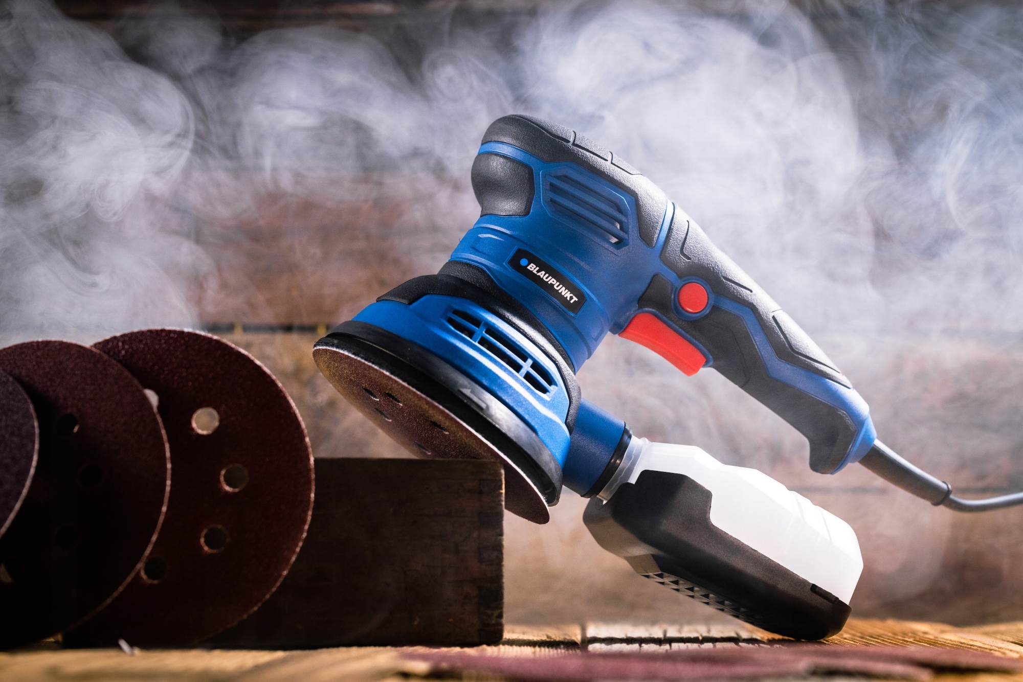 SZLIFIERKA MIMOŚRODOWA 125mm 300W BLAUPUNKT OS5010 Długość przewodu zasilającego 2 m