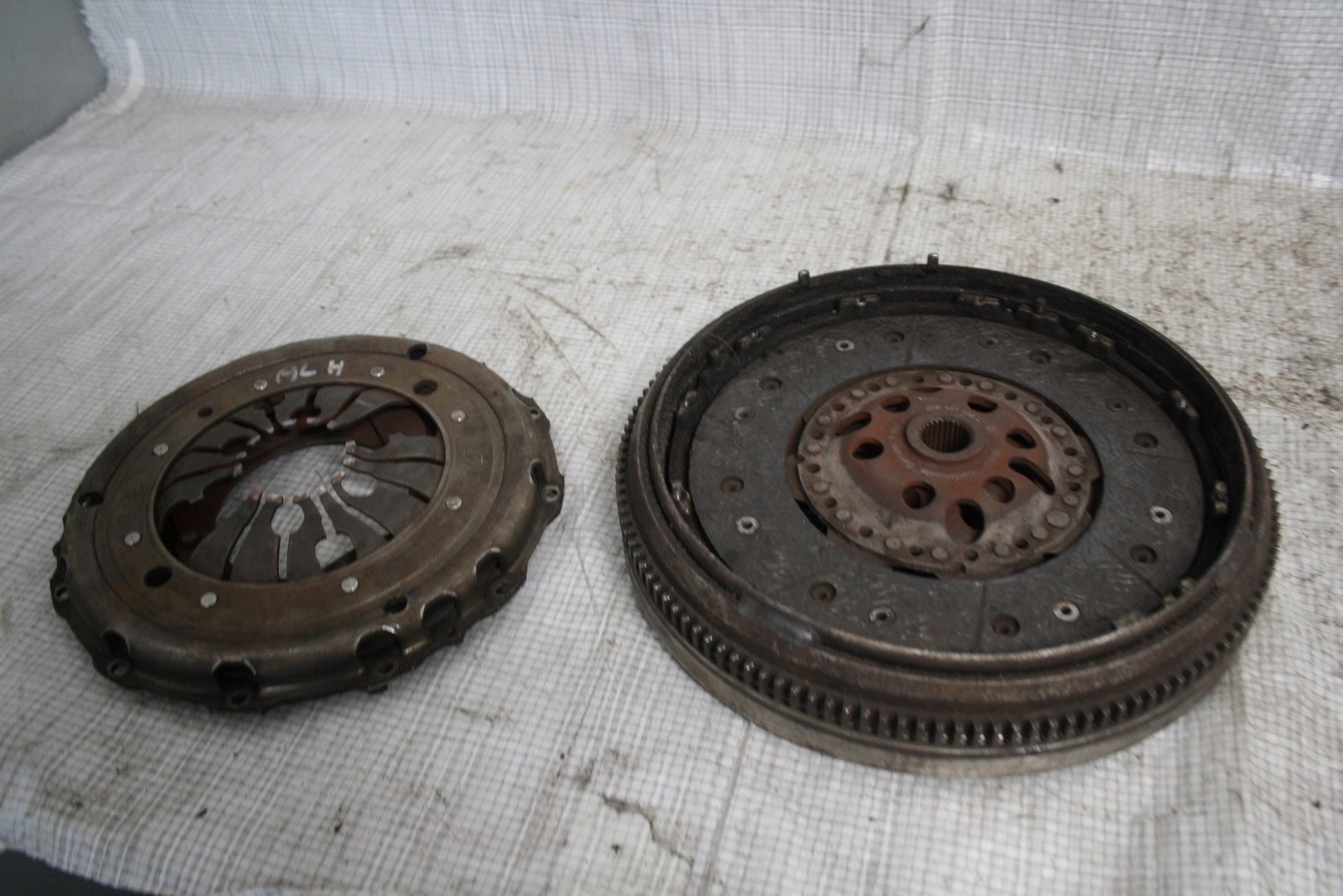 ДВОМАСОВИЙ ЩИТ ДЛЯ VW AUDI 1.9 TDI 028105264G ALH