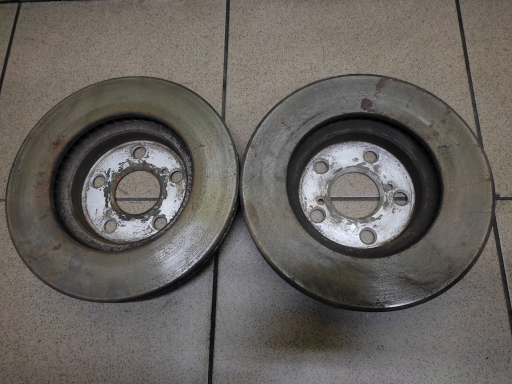 TOYOTA CELICA VII 1.8 discs brake front