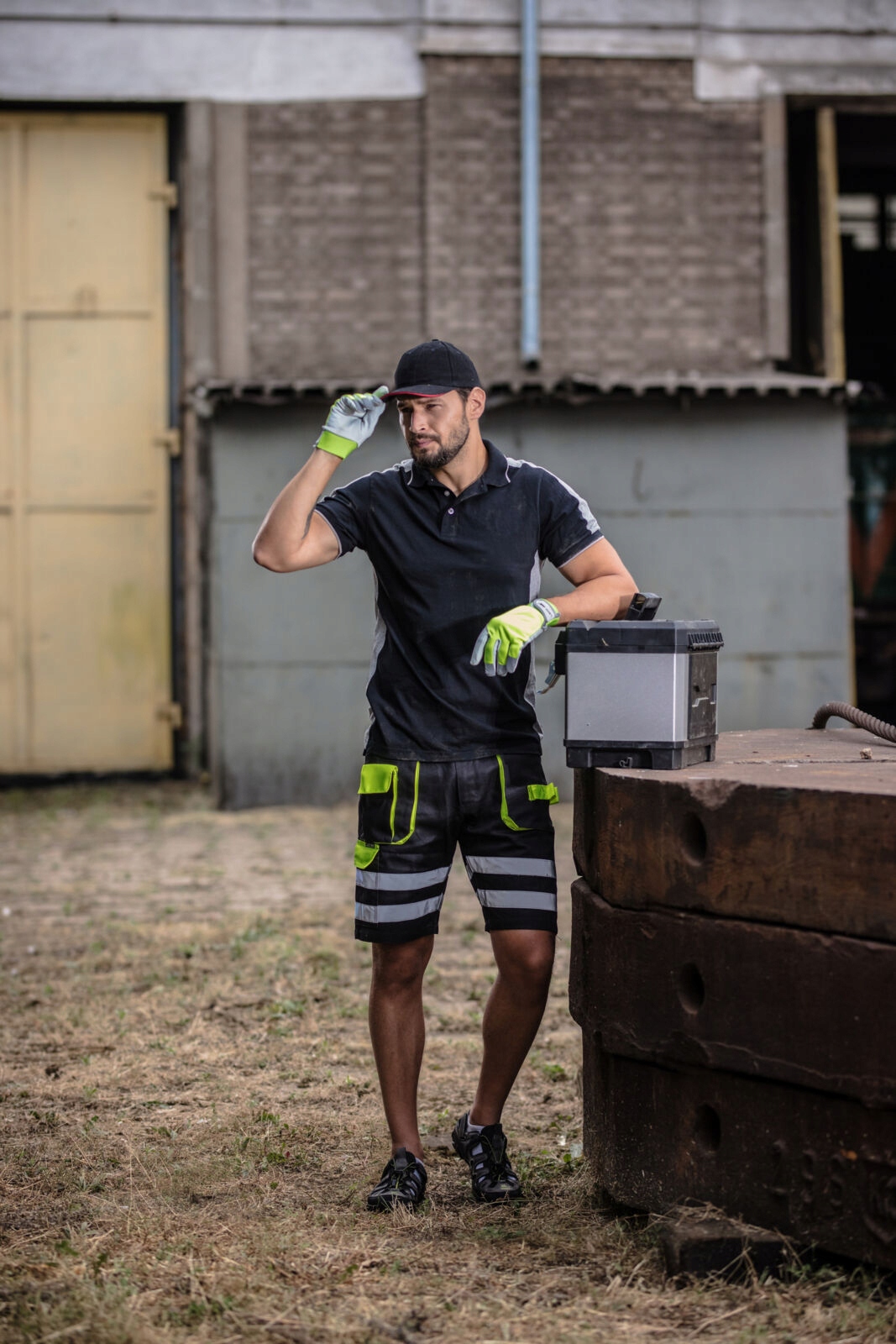 LAHTI PRO Sandały robocze męskie lekkie przewiewne sportowe L30607 42 Rozmiar obuwia 42