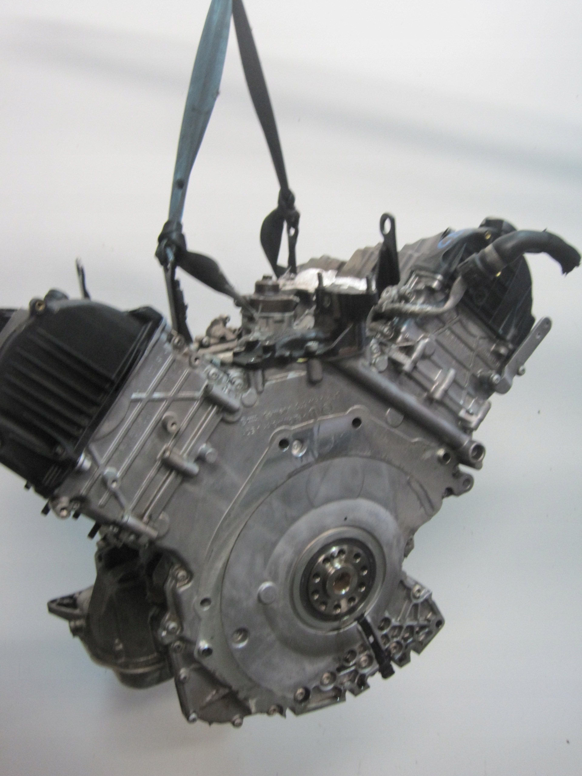 engine motor pillar AUDI A6 4G0 3.0 TDI CDU