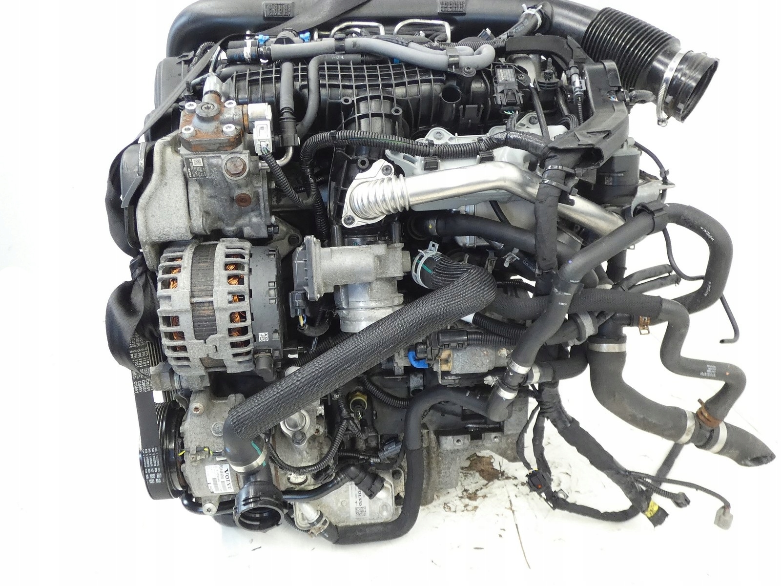 engine pillar D4204T9 VOLVO V60 V70 V40 S60 S90 2.0D D3 150KM