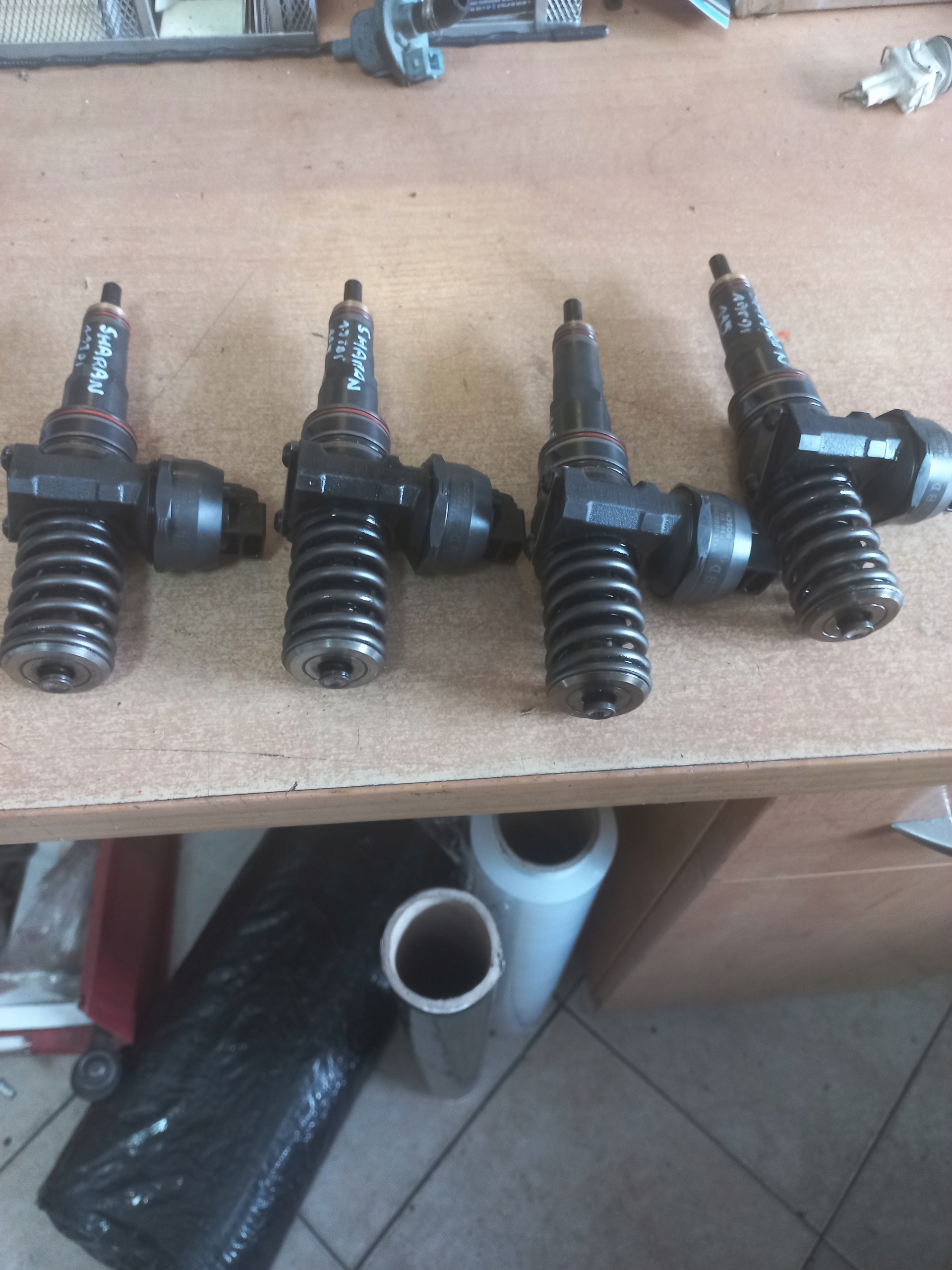 VW SHARAN I 1.9 TDI POMPOWTRYSK 038130073AK Typ samochodu Samochody osobowe