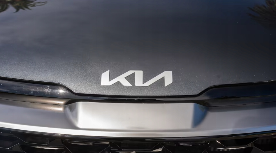 Жемчужная база KIA GALAXY BLACK Z1 IXELL 1 литр 55