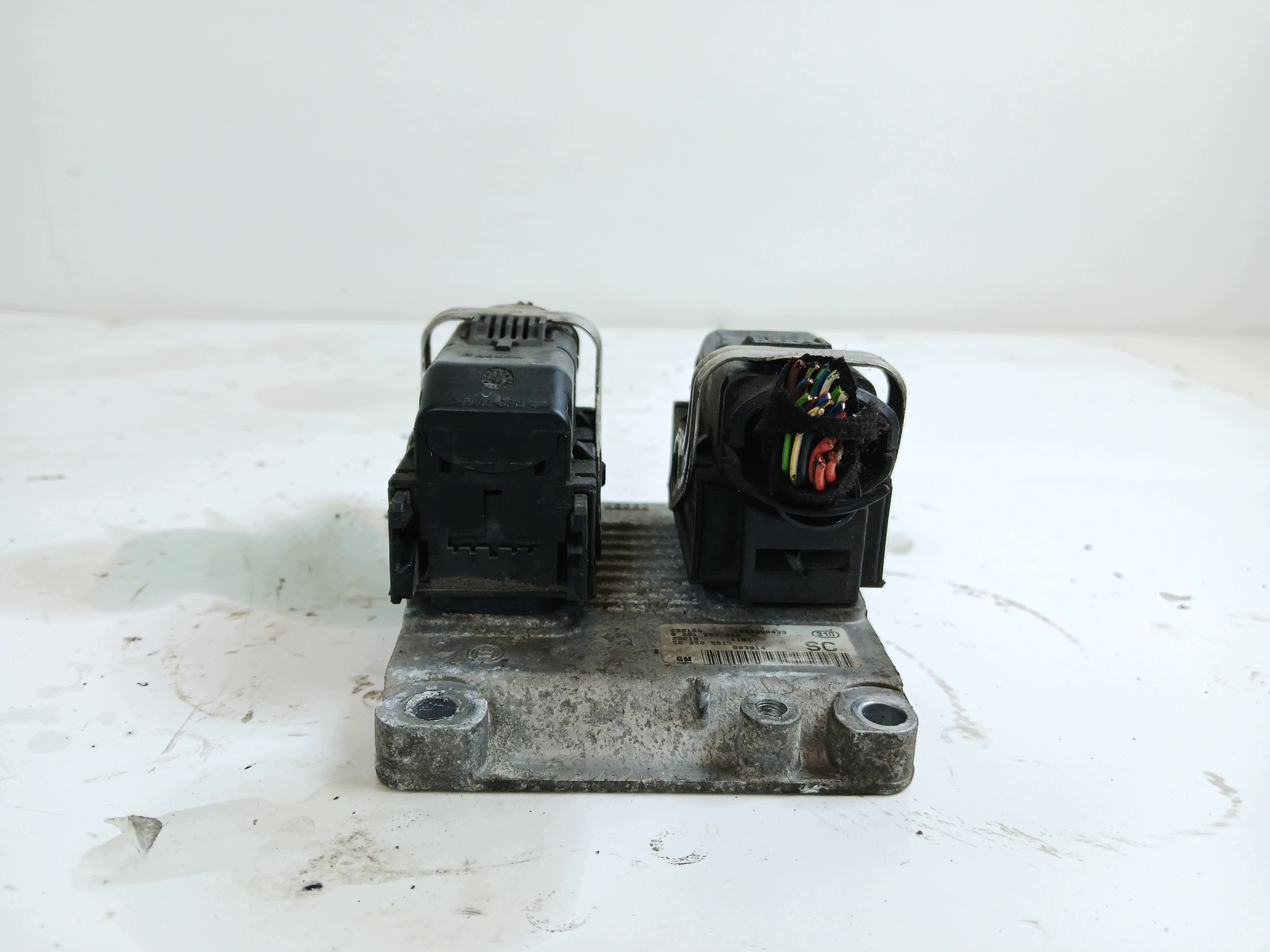 OPEL CORSA C 1.0 control unit of the engine 55350551