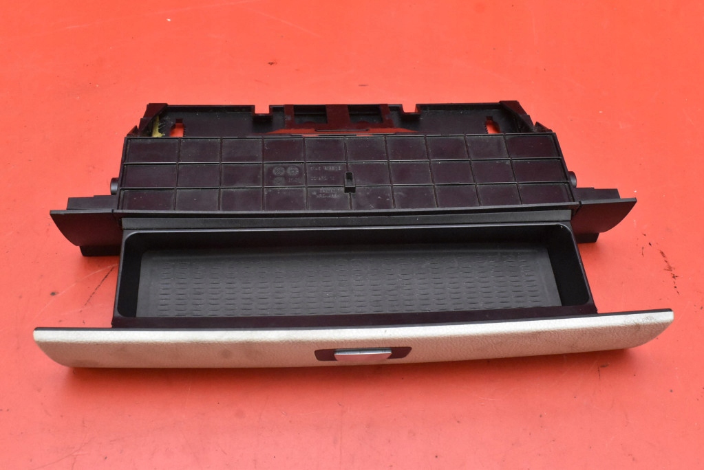 Handschuhfach mitte 9199118 BMW F07 09-13