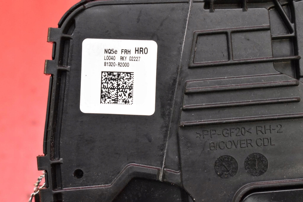 lock door right front front EU 81320-R2000 KIA SPORTAGE 5 V 21-25