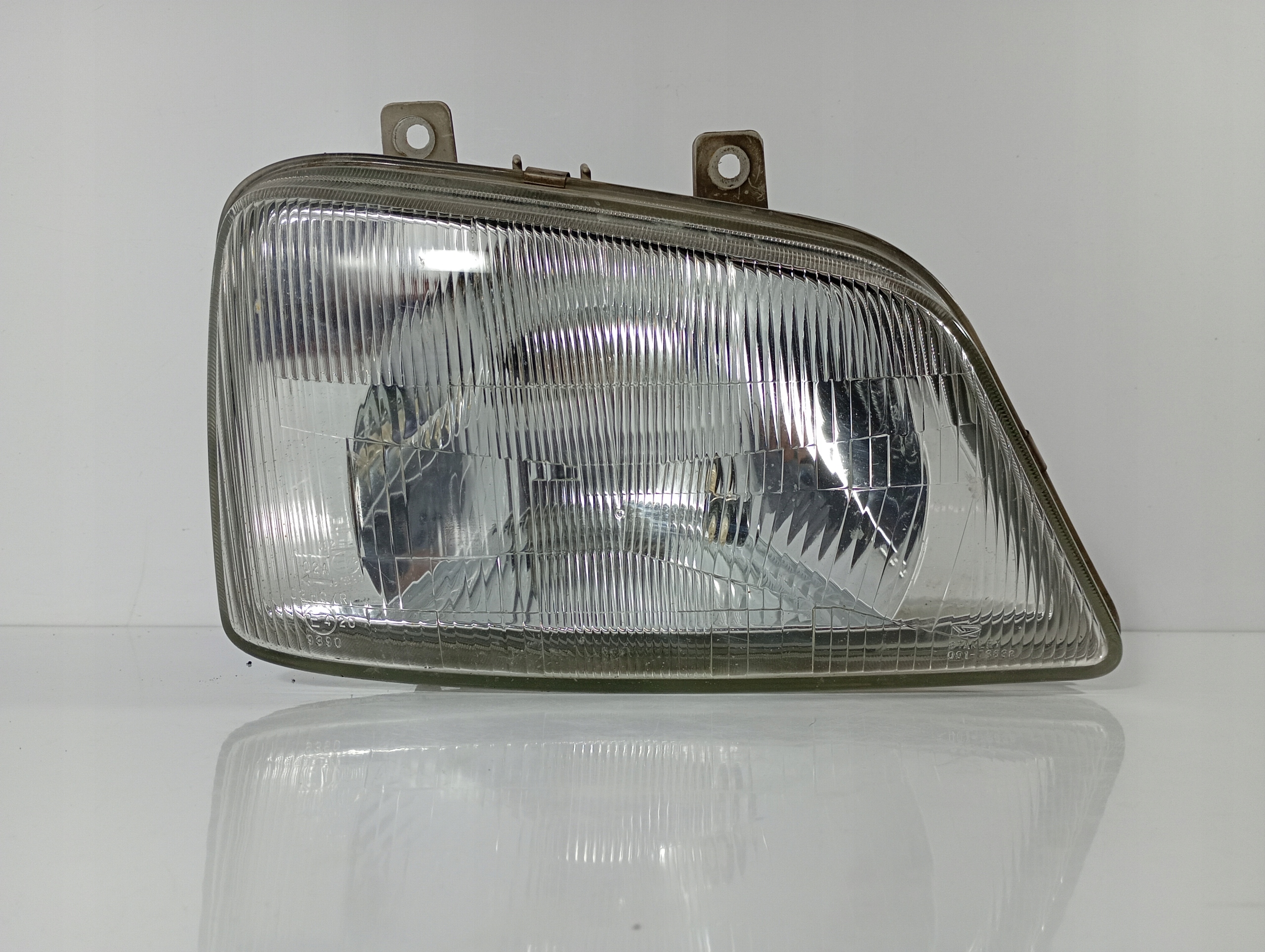 DAIHATSU TERIOS 97-00 REFLAKTOR light right front front OE 0017362